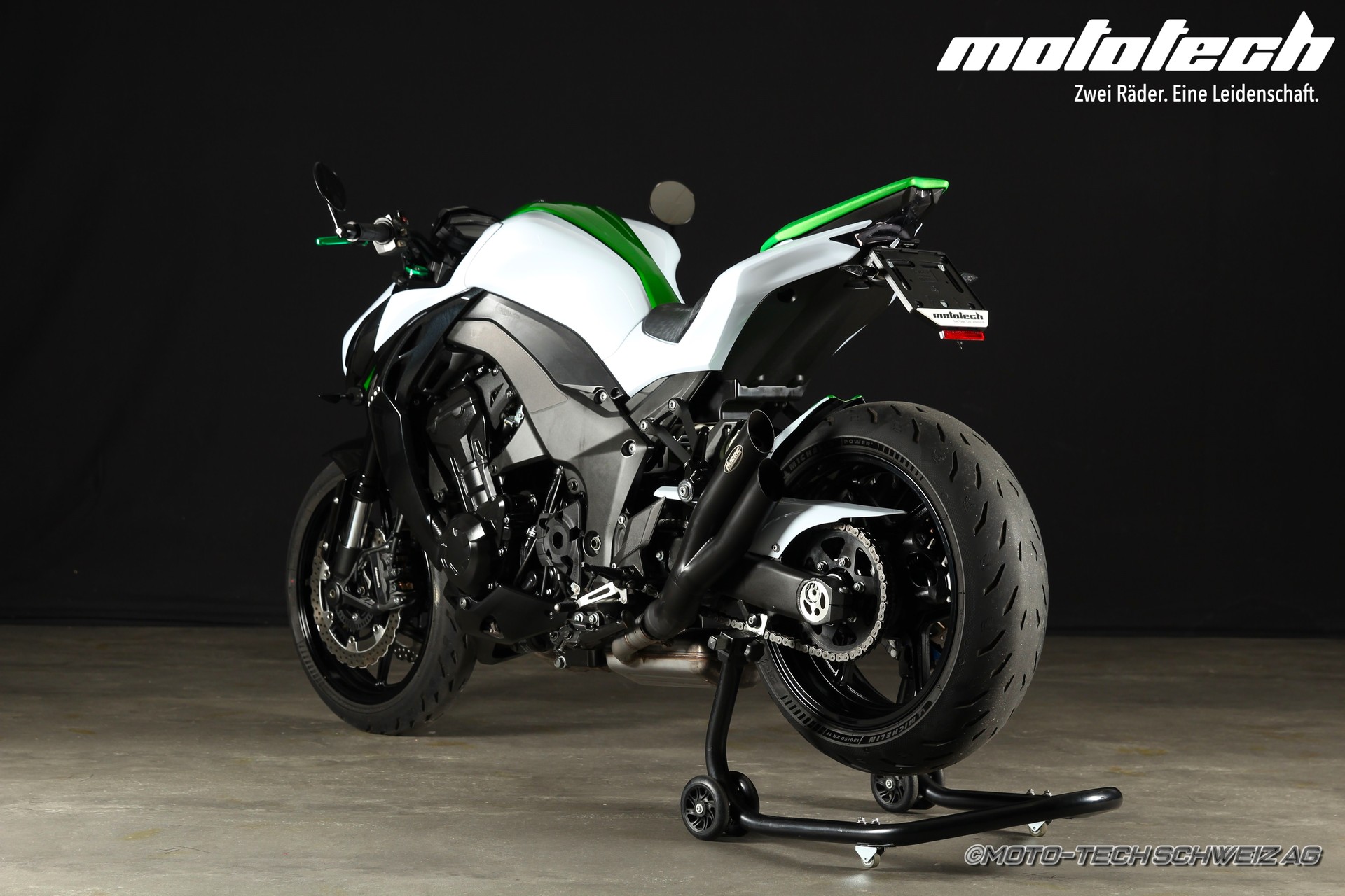 KAWASAKI Z 1000 ABS HURRIC-showroom-element-3