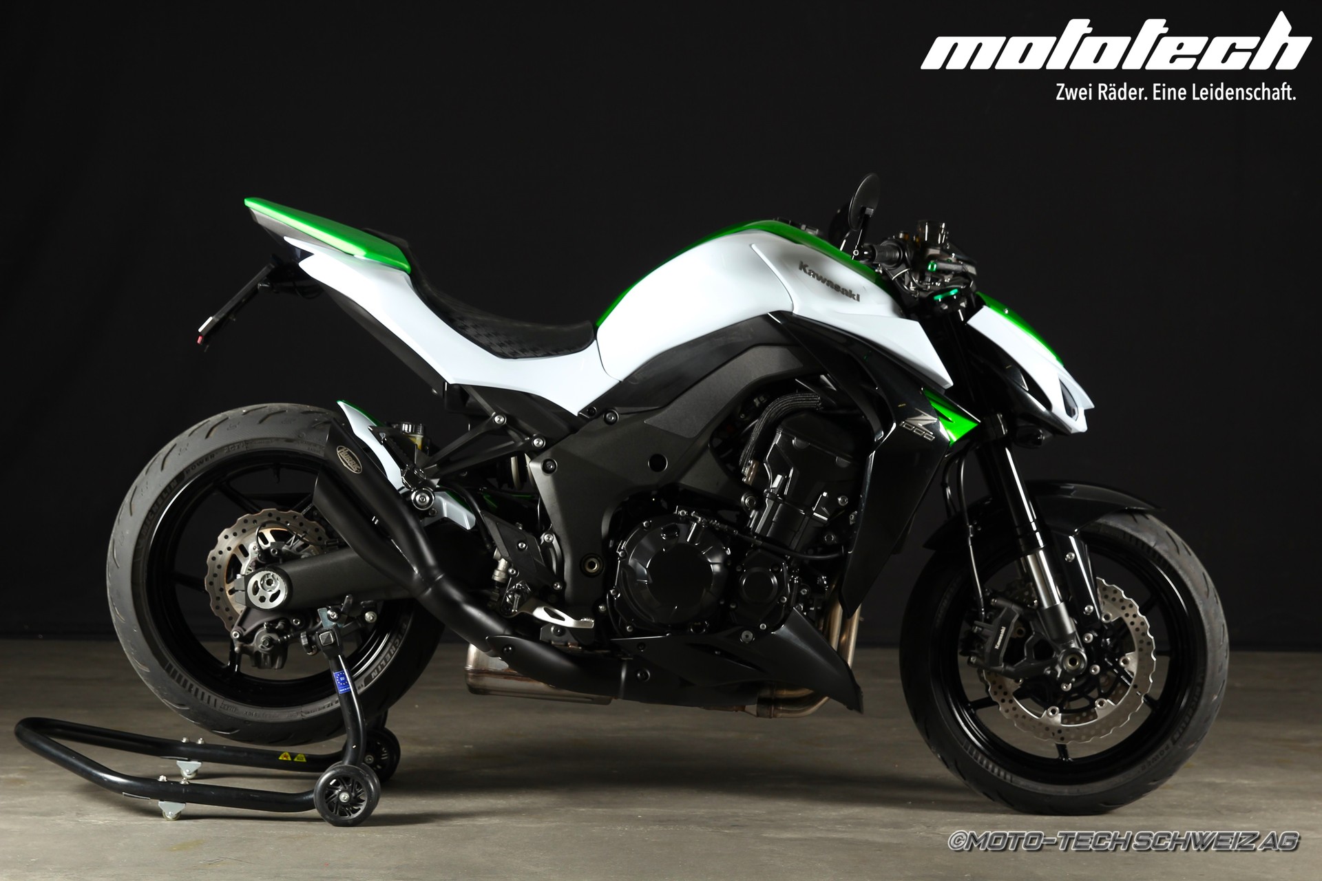 KAWASAKI Z 1000 ABS HURRIC-showroom-element-1
