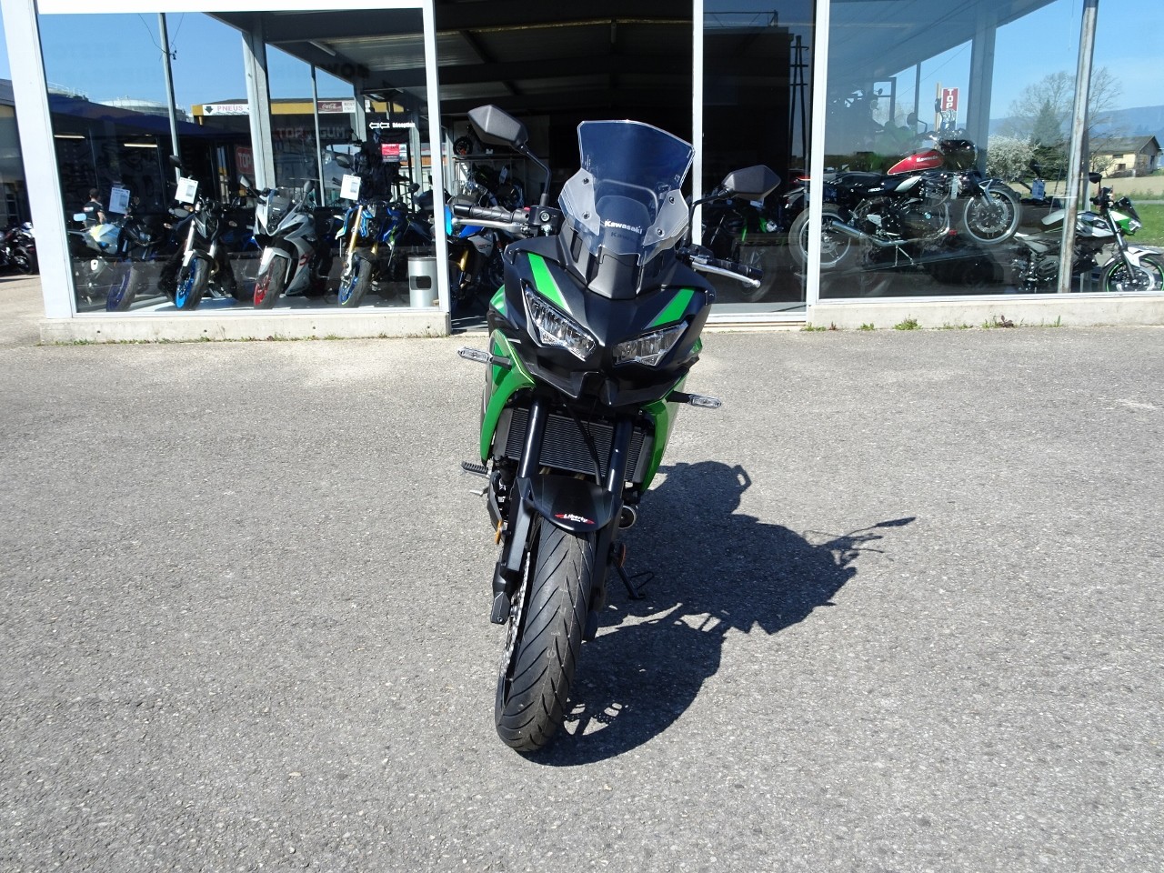 KAWASAKI Versys 650 (35kW)-showroom-element-2