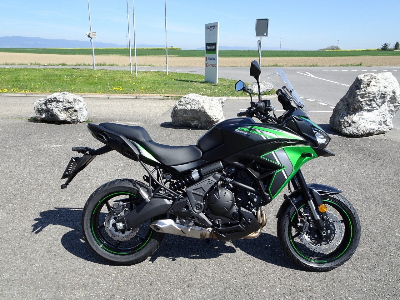 KAWASAKI Versys 650 (35kW)-showroom-element-1