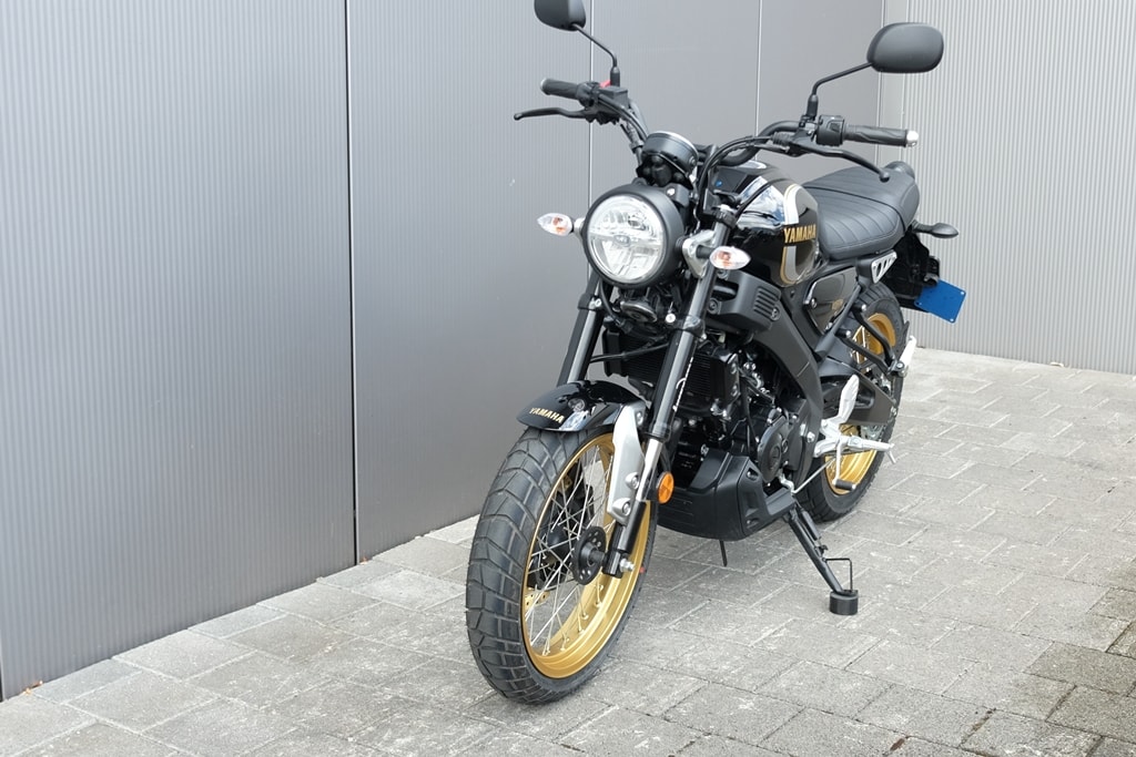 YAMAHA XSR 125 ABS Legacy-image-1