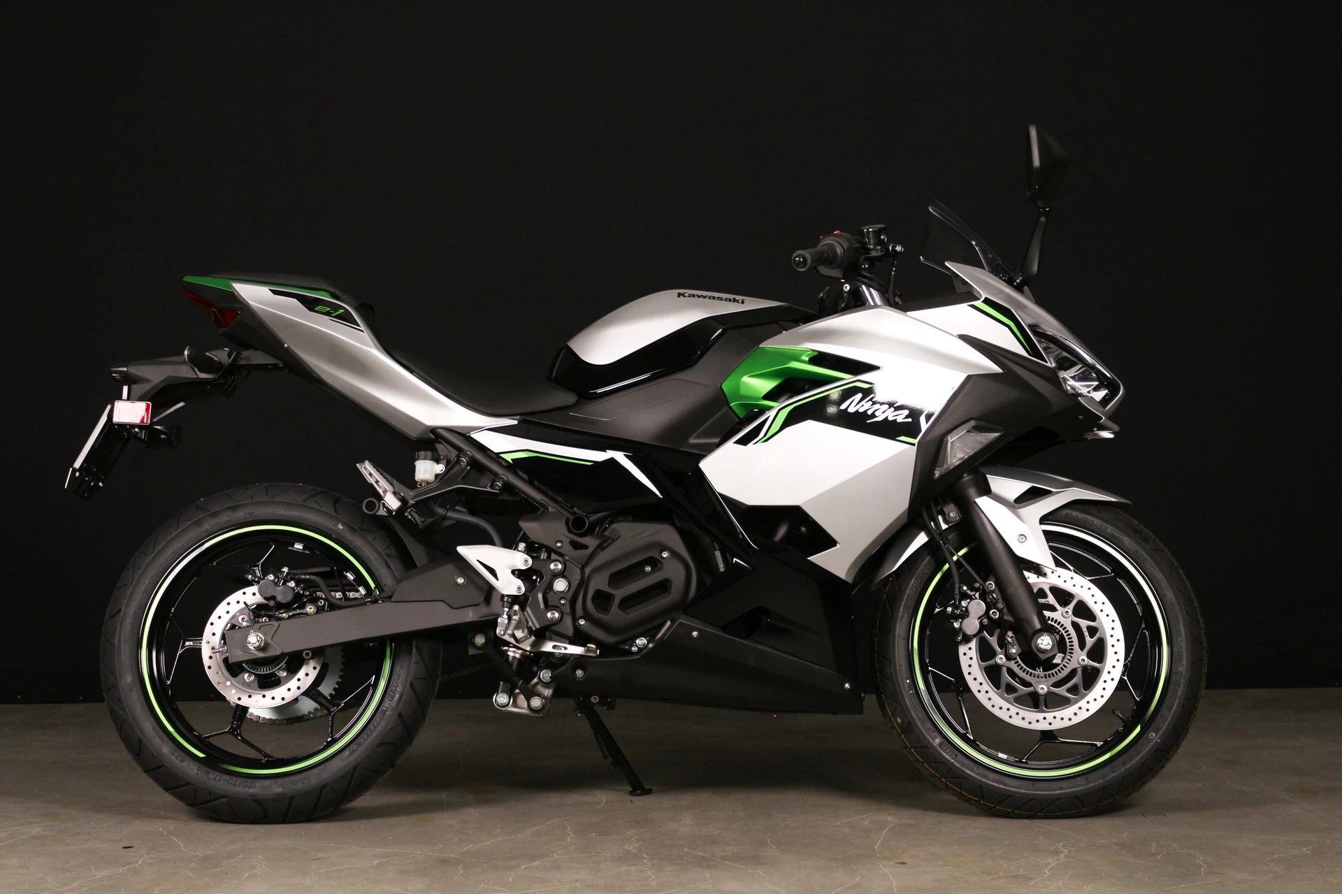 KAWASAKI Ninja E 1