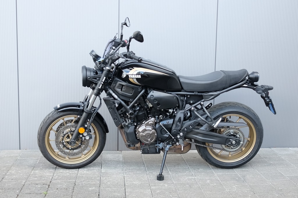 YAMAHA XSR 700 ABS-image-3