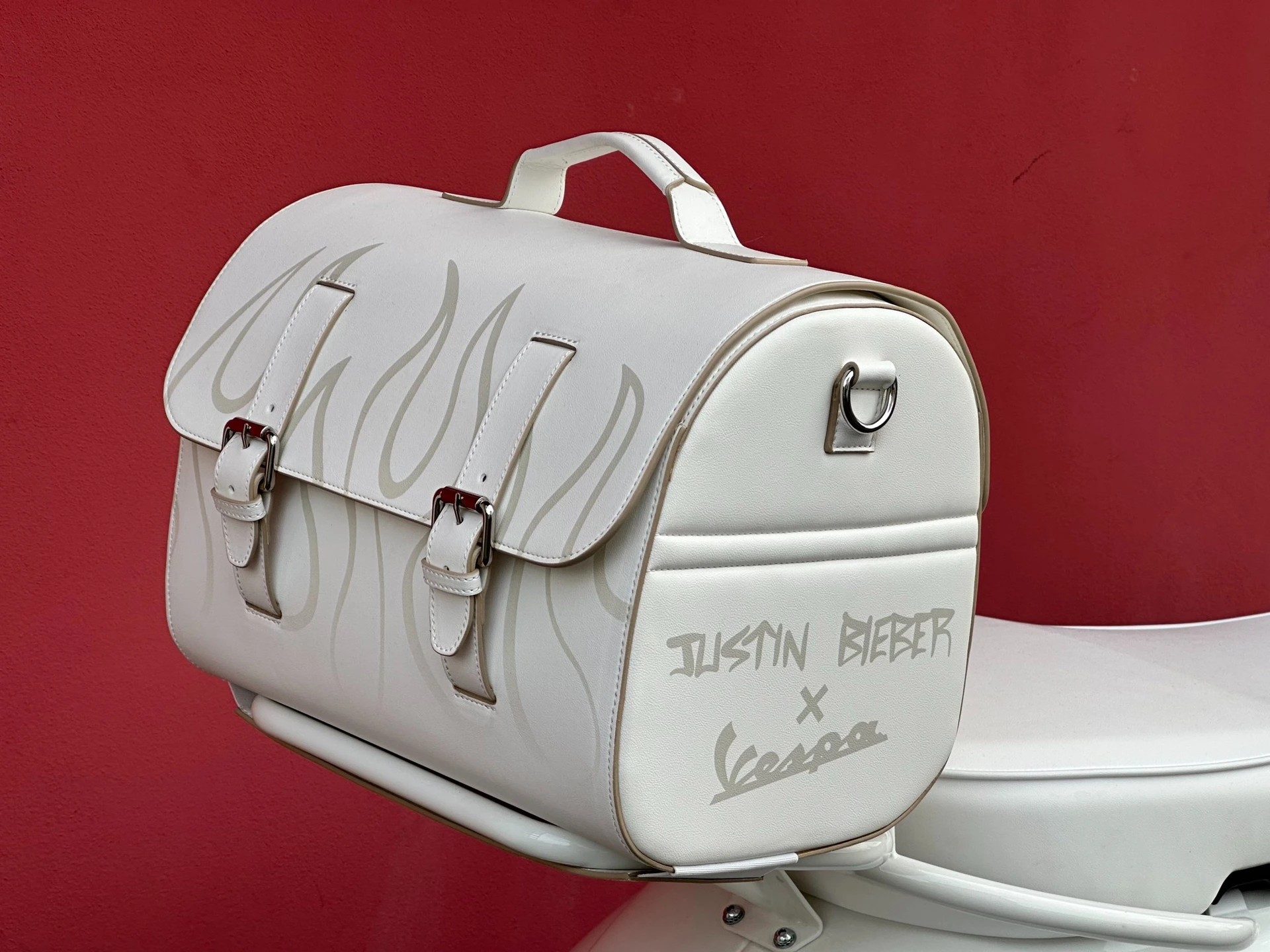 PIAGGIO Justin Bieber x Vespa - Sprint 125 ABS-showroom-element-3