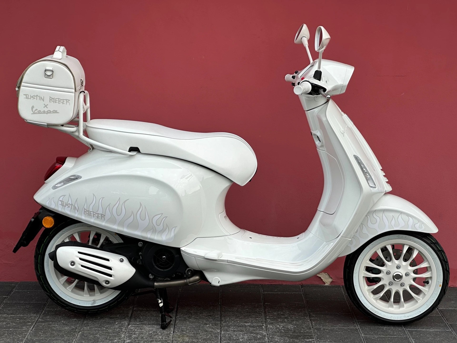 PIAGGIO Justin Bieber x Vespa - Sprint 125 ABS
