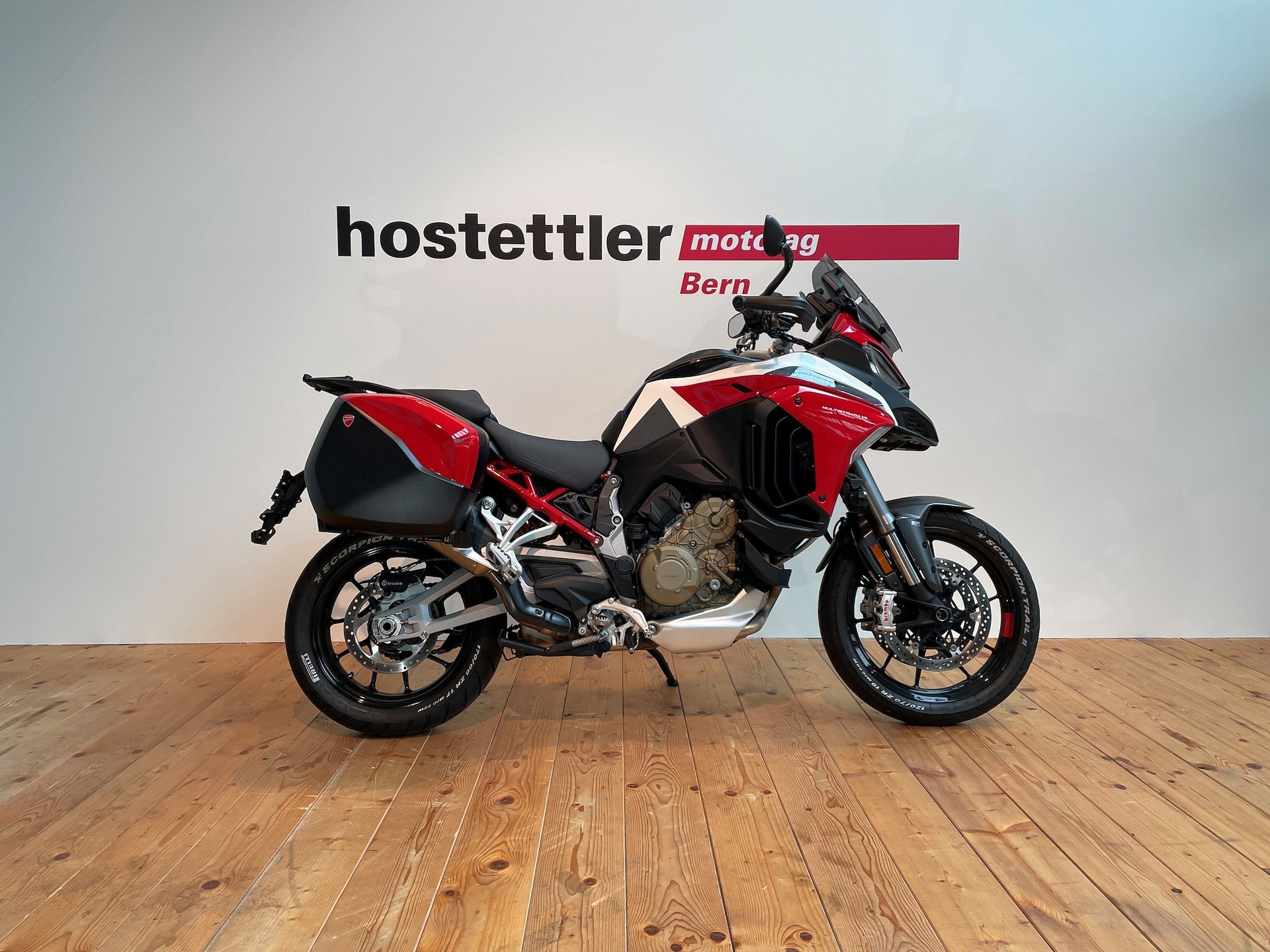 DUCATI MULTISTRADA V4 S SPORT Sport-showroom-element-1
