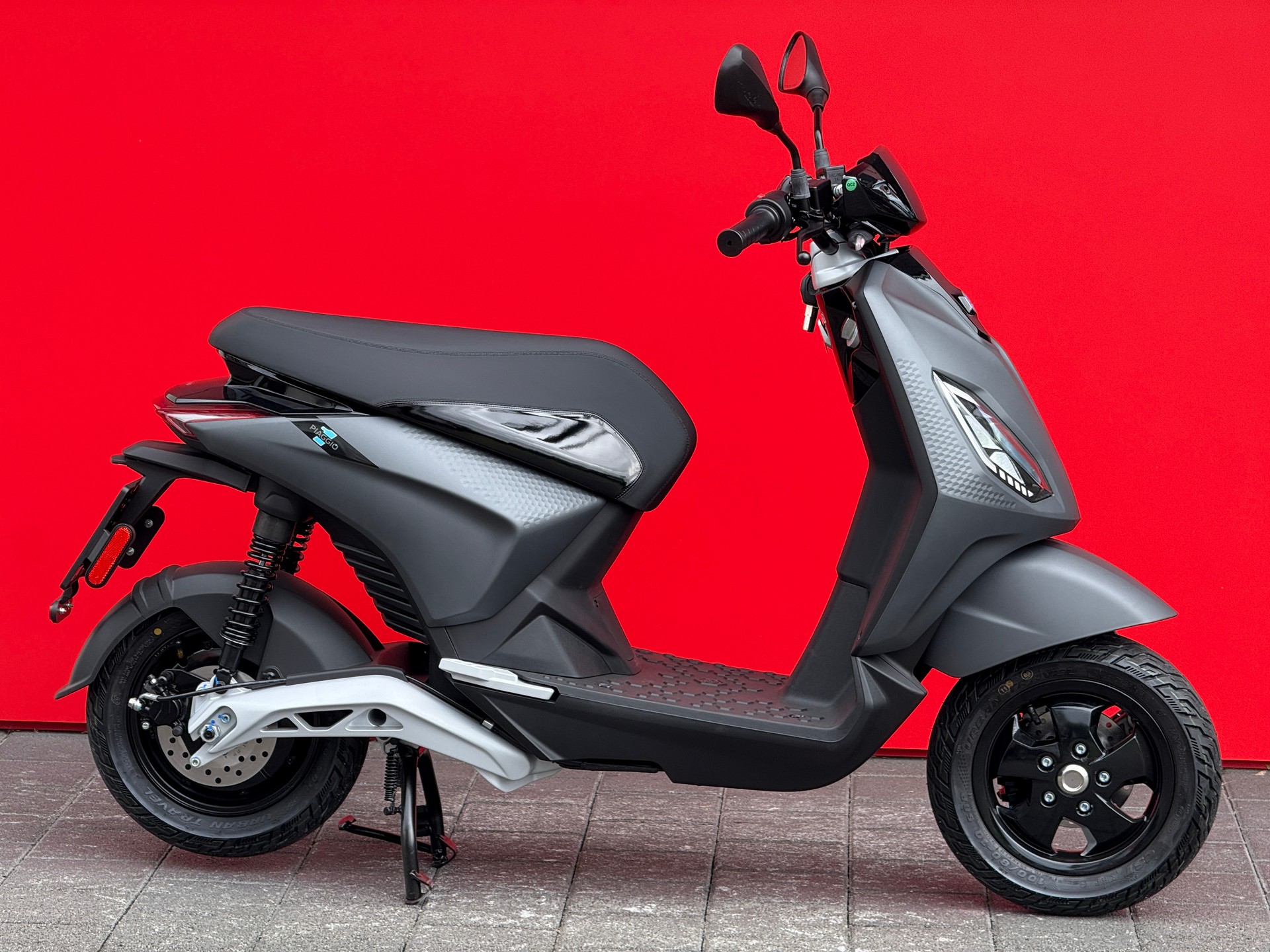 piaggio one active