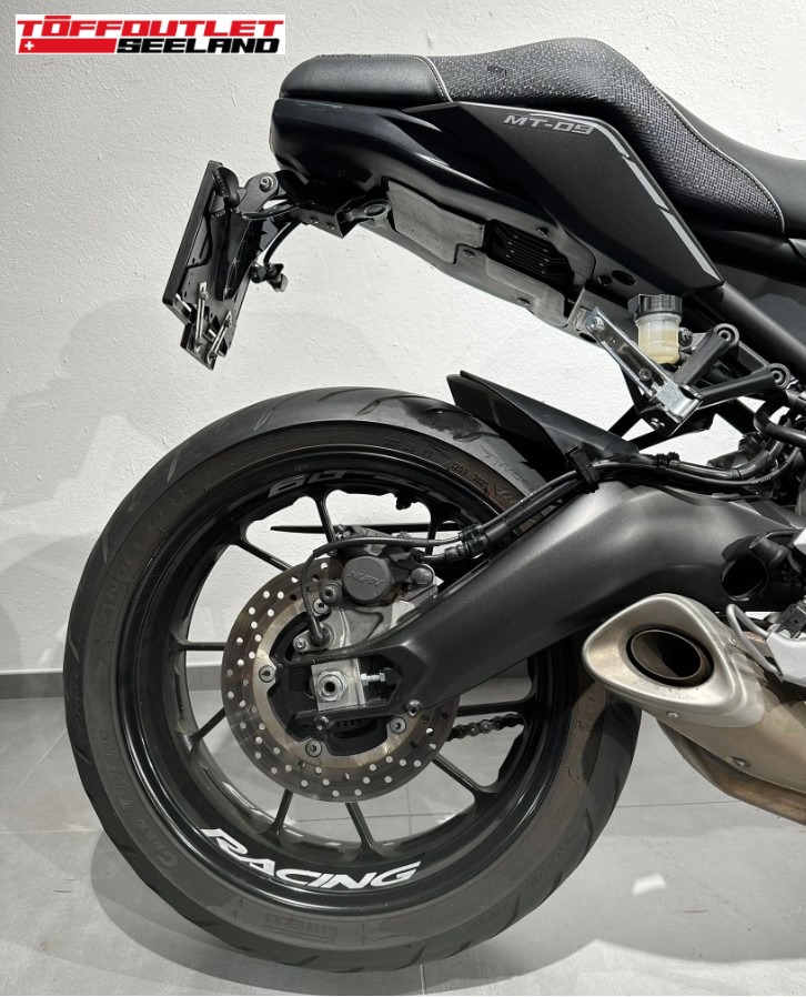 YAMAHA MT-09 ABS-showroom-element-3