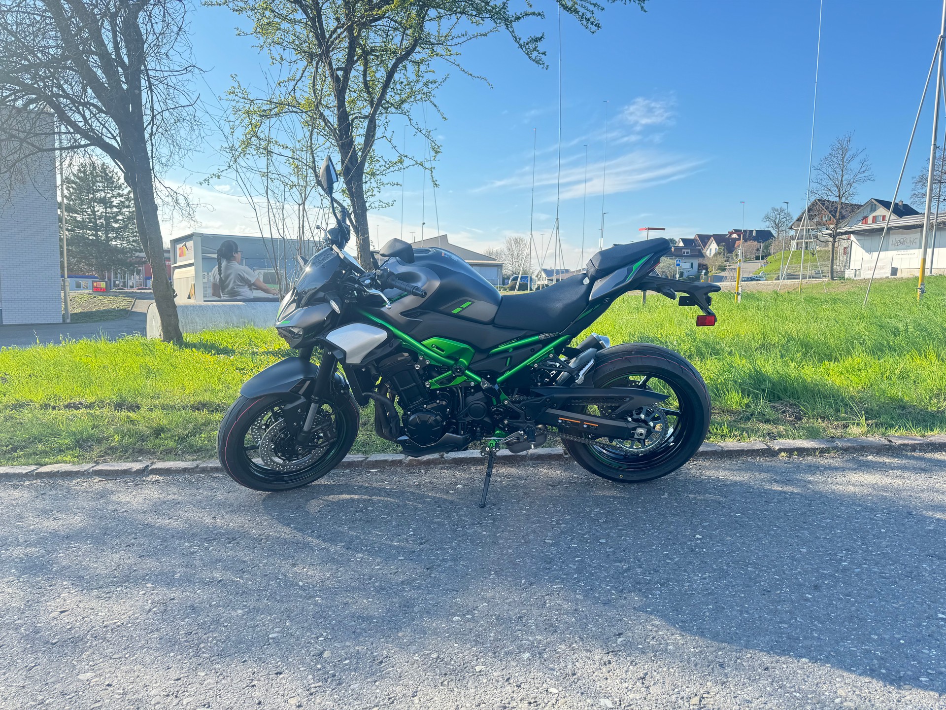 KAWASAKI Z 900 (70kW)-showroom-element-2