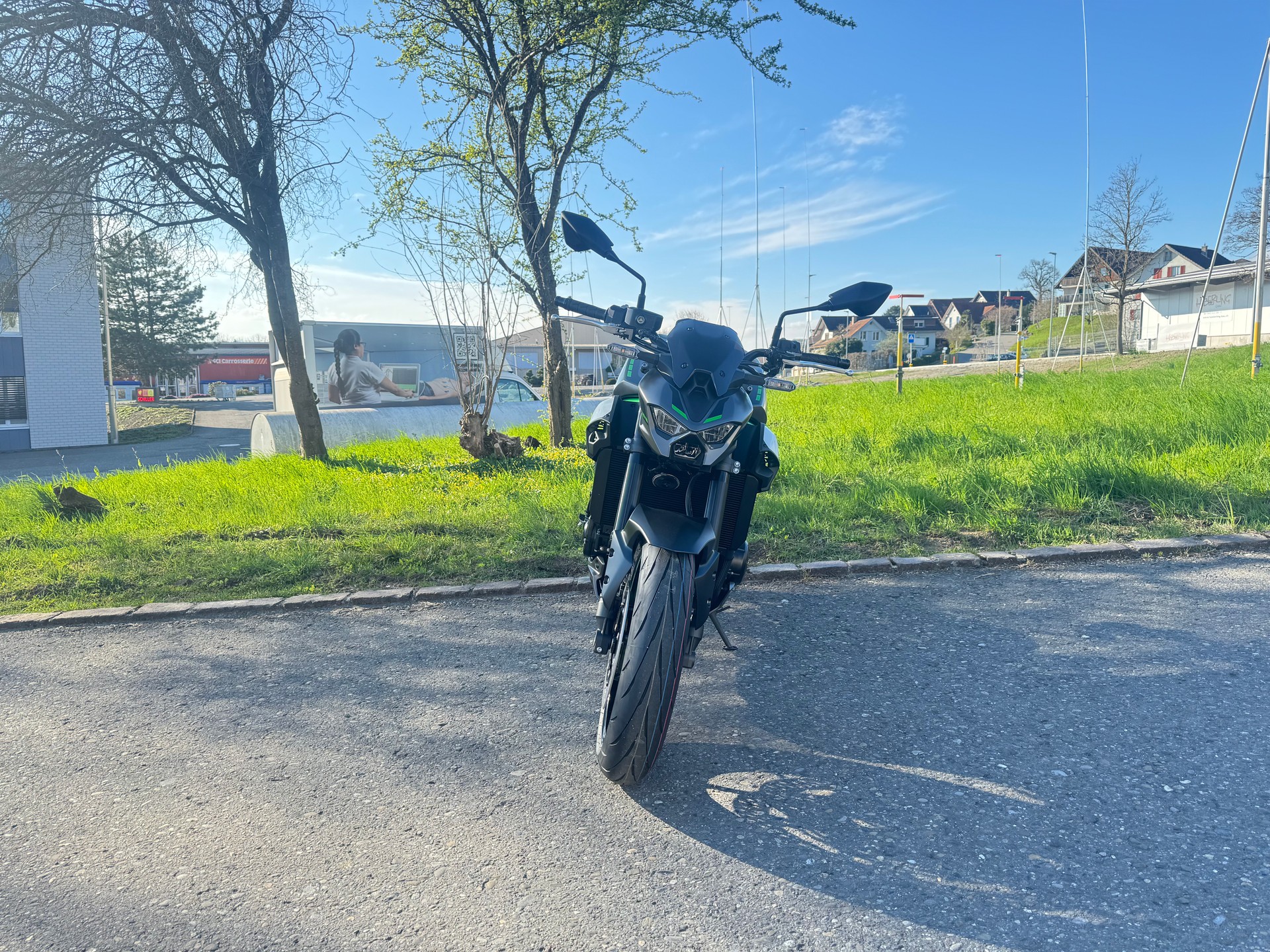 KAWASAKI Z 900 (70kW)-showroom-element-3