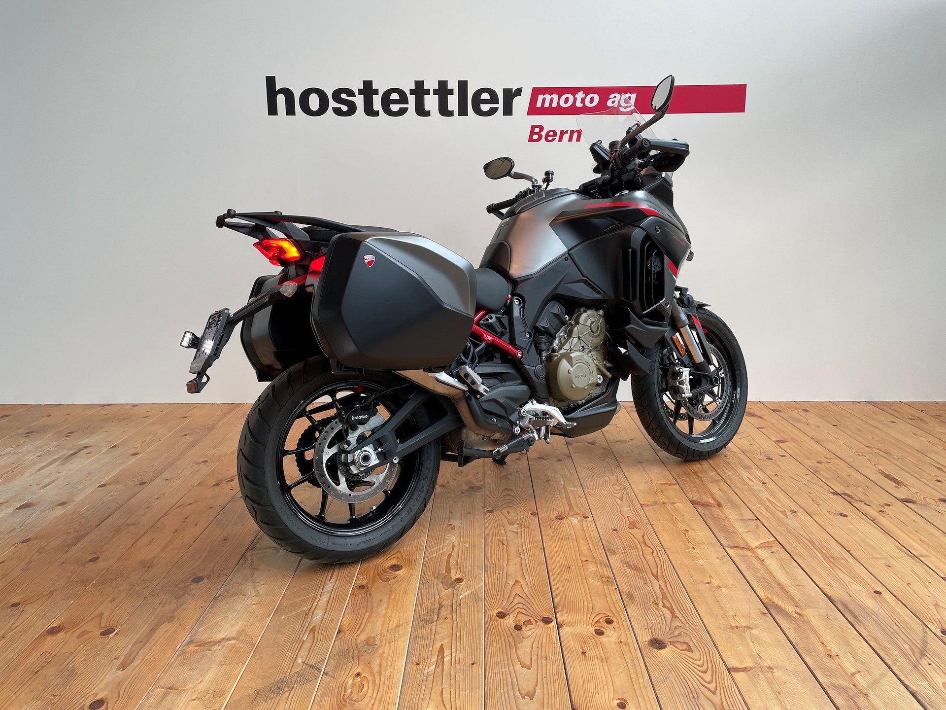 DUCATI MULTISTRADA V4 S-showroom-element-2