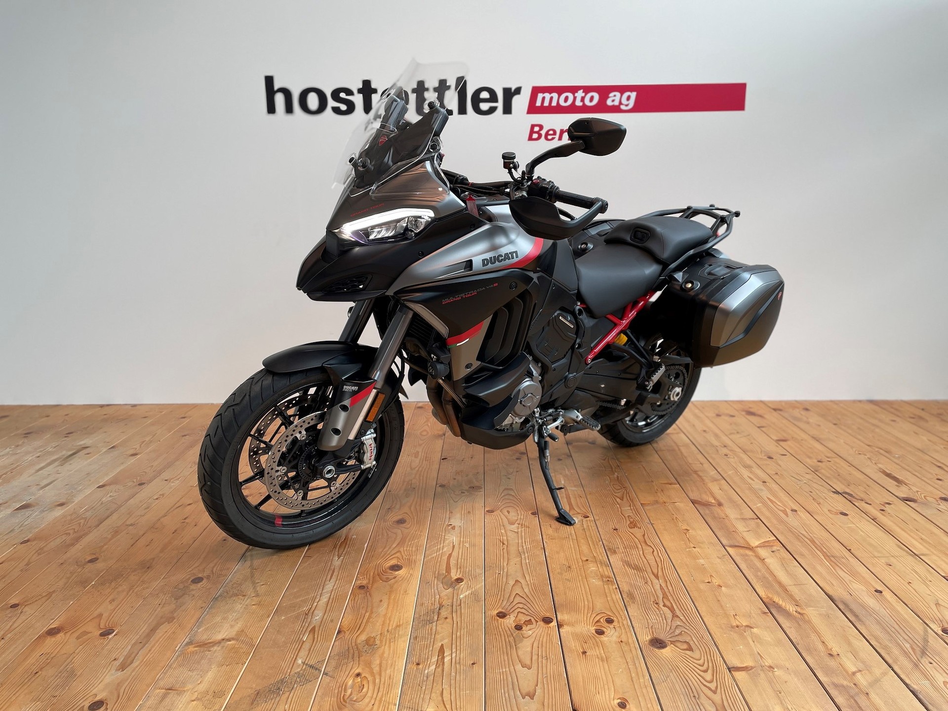 DUCATI MULTISTRADA V4 S-showroom-element-3