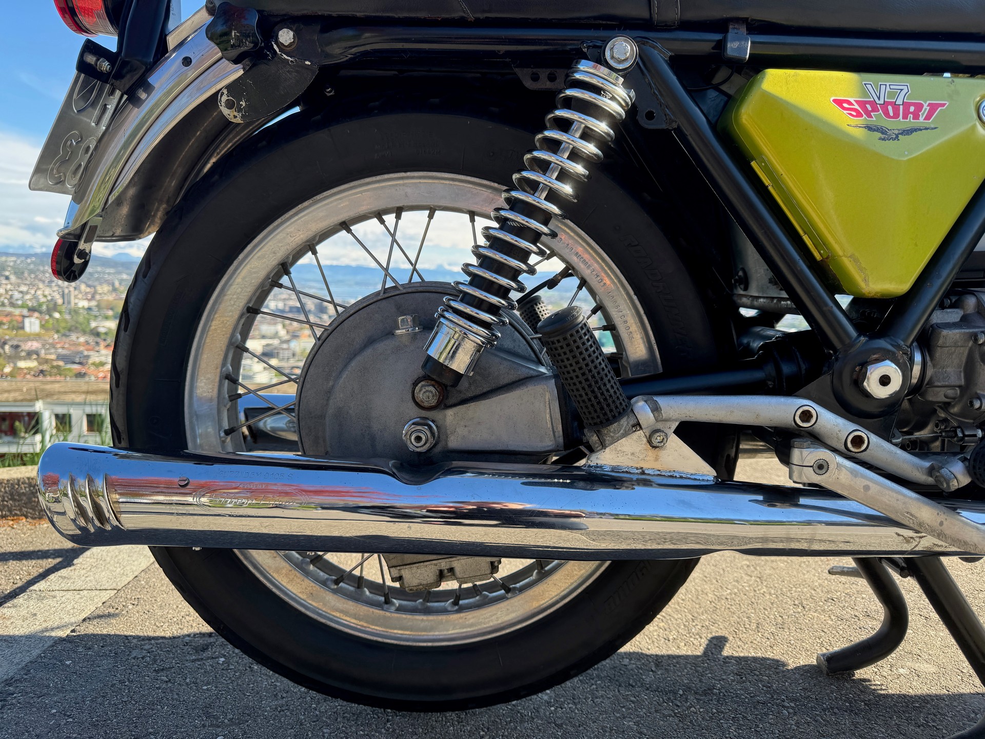 MOTO GUZZI V7 Sport 750-image-8