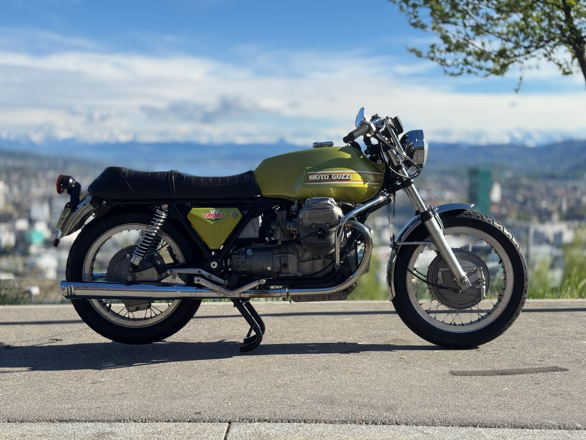 MOTO GUZZI V7 Sport 750-image-2