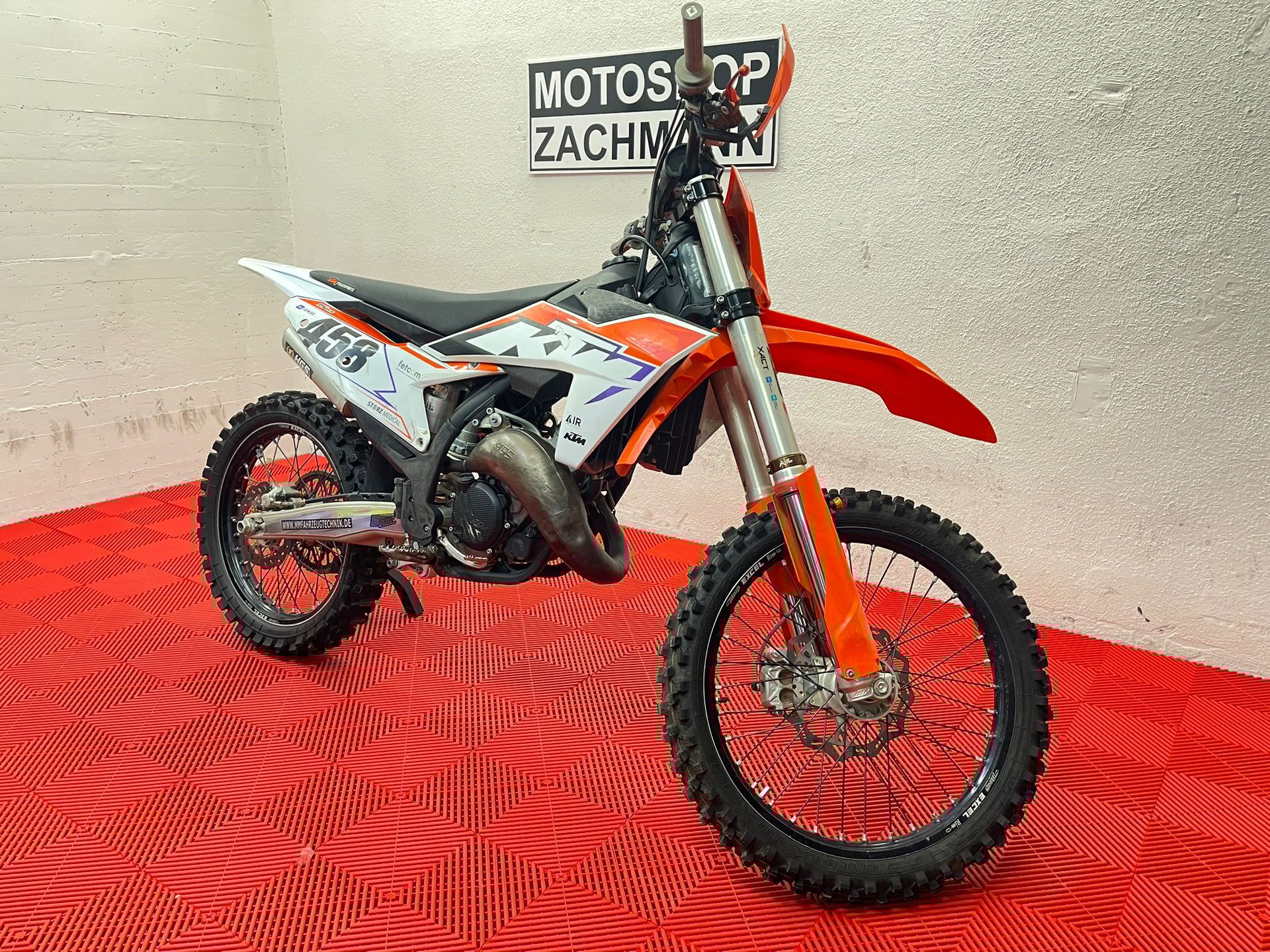 KTM 125 SX 2023-showroom-element-2