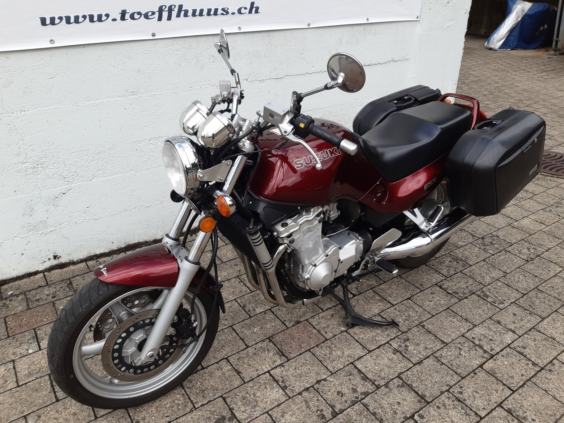 SUZUKI GSX 1100 G M/N-showroom-element-3