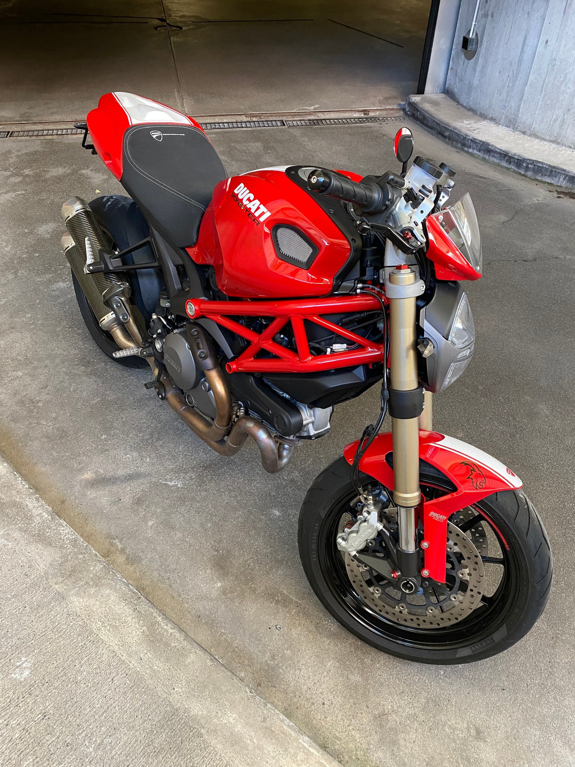 DUCATI Monster 1100 EVO ABS-image-7
