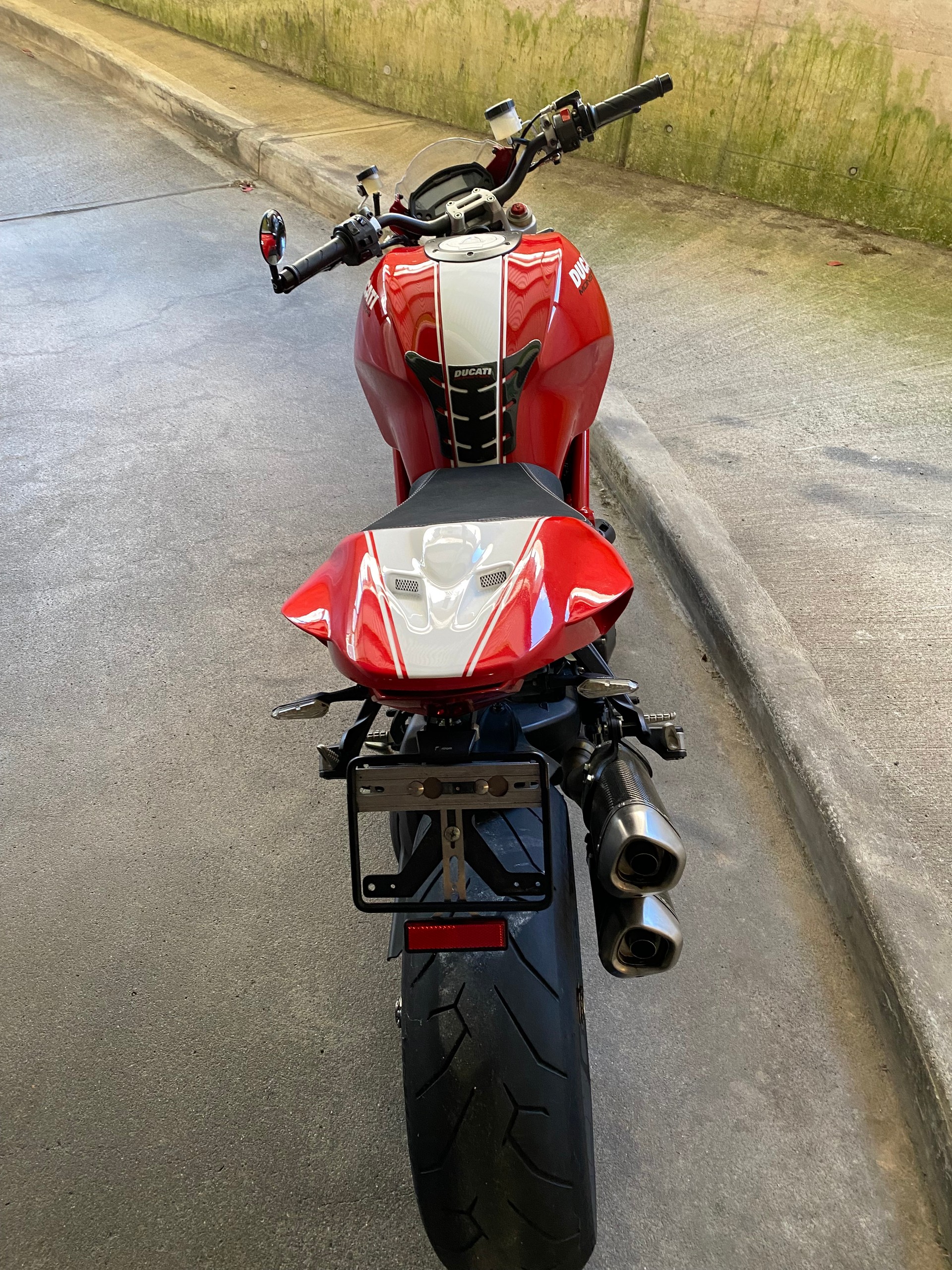 DUCATI Monster 1100 EVO ABS-image-3