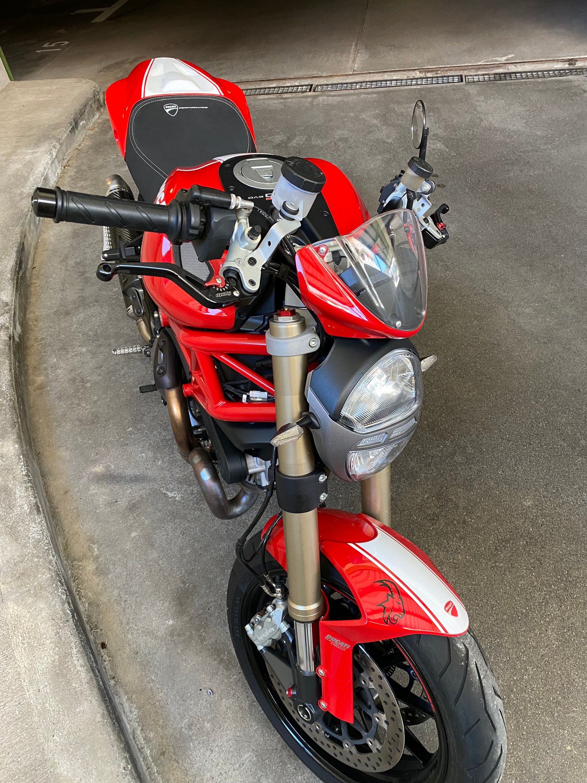 DUCATI Monster 1100 EVO ABS-image-8