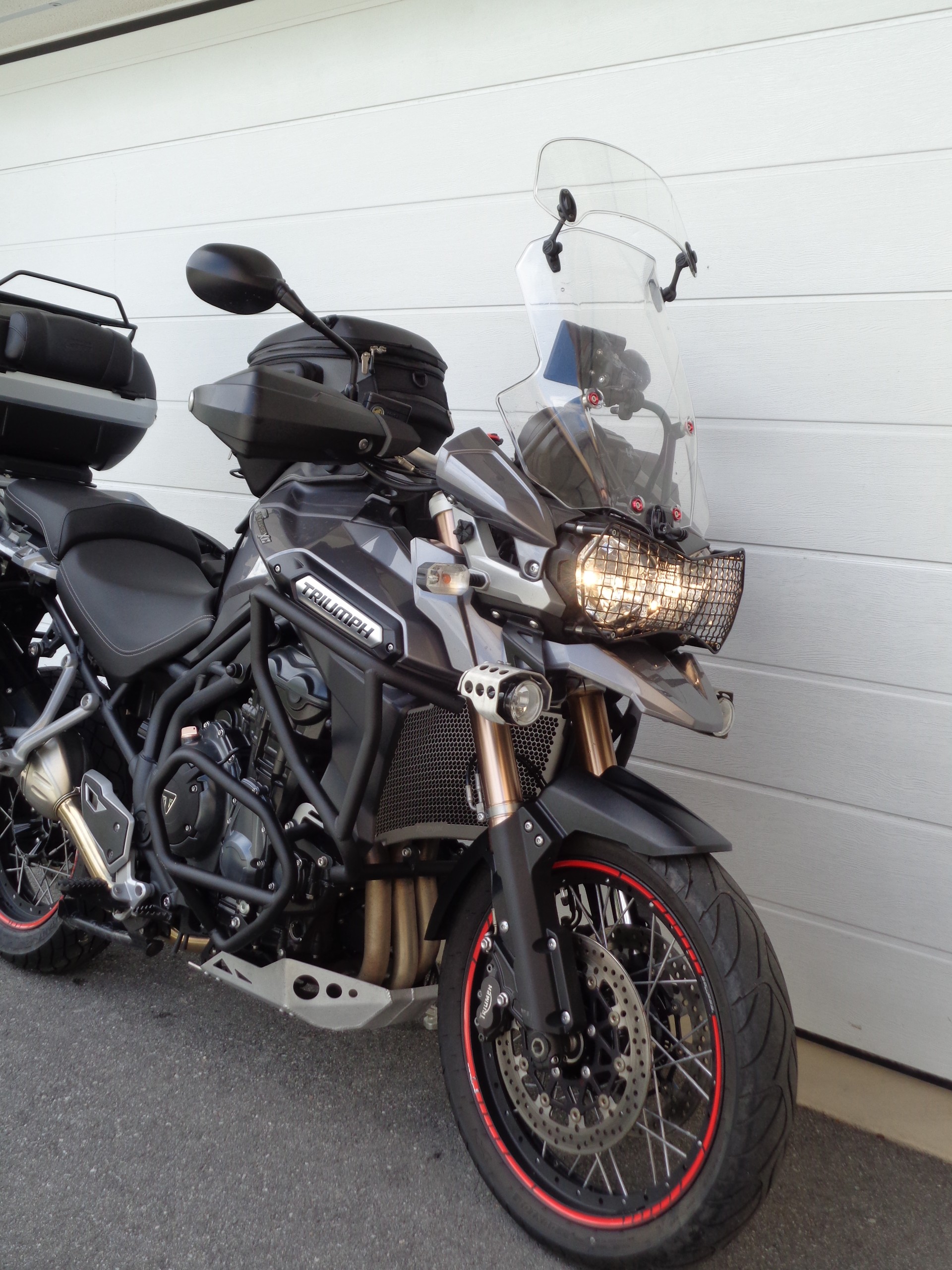 TRIUMPH Tiger 1200 Explorer XC Spoke Wheels ABS-showroom-element-1