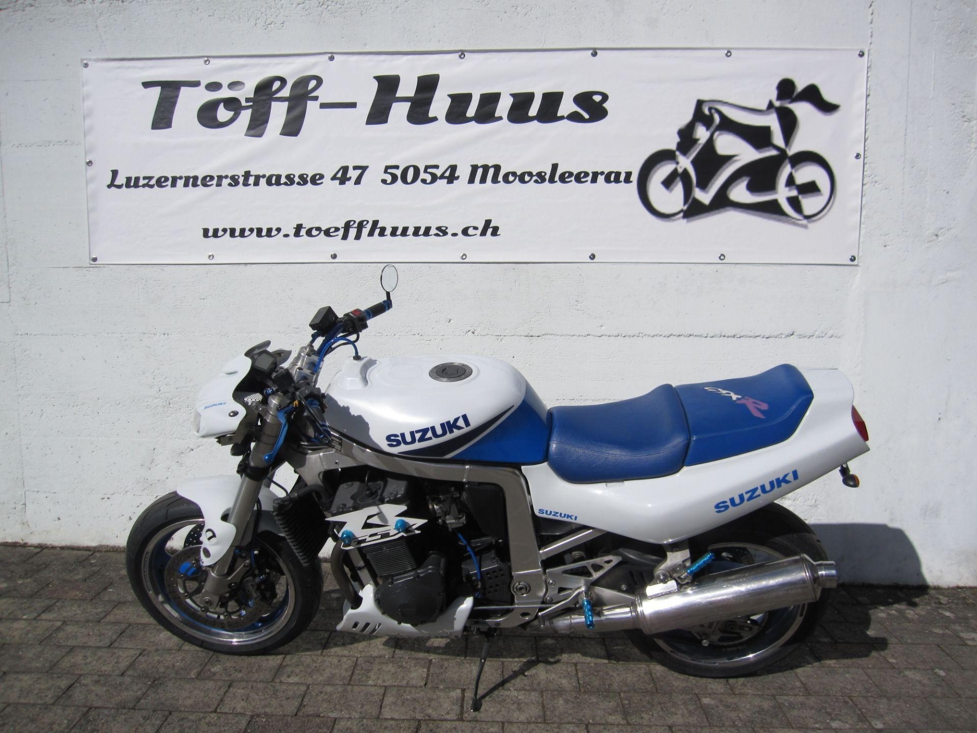 SUZUKI GSX-R 1100-showroom-element-2