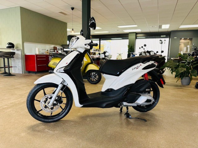 PIAGGIO Liberty 125 Sport-image-4