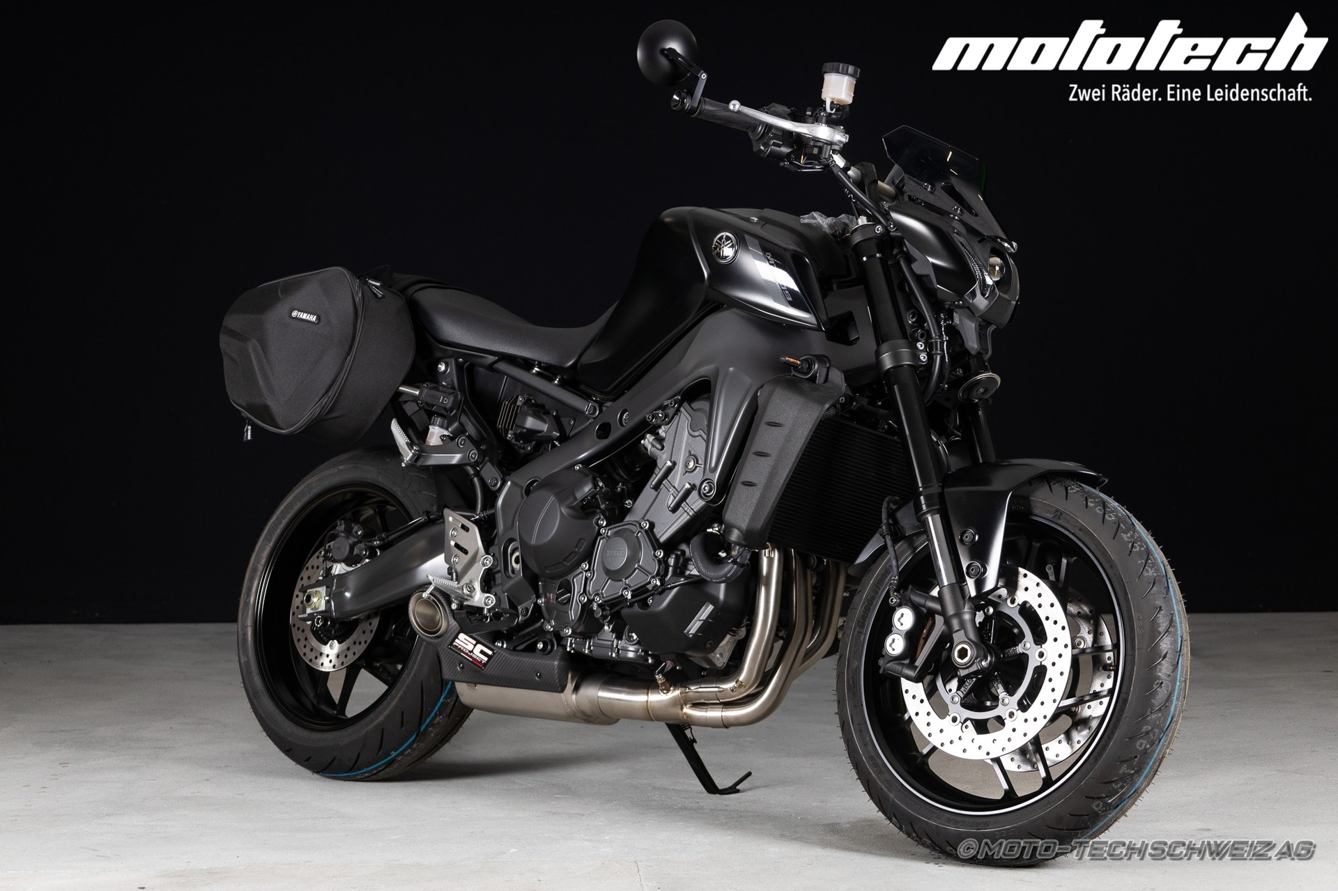 YAMAHA MT-09