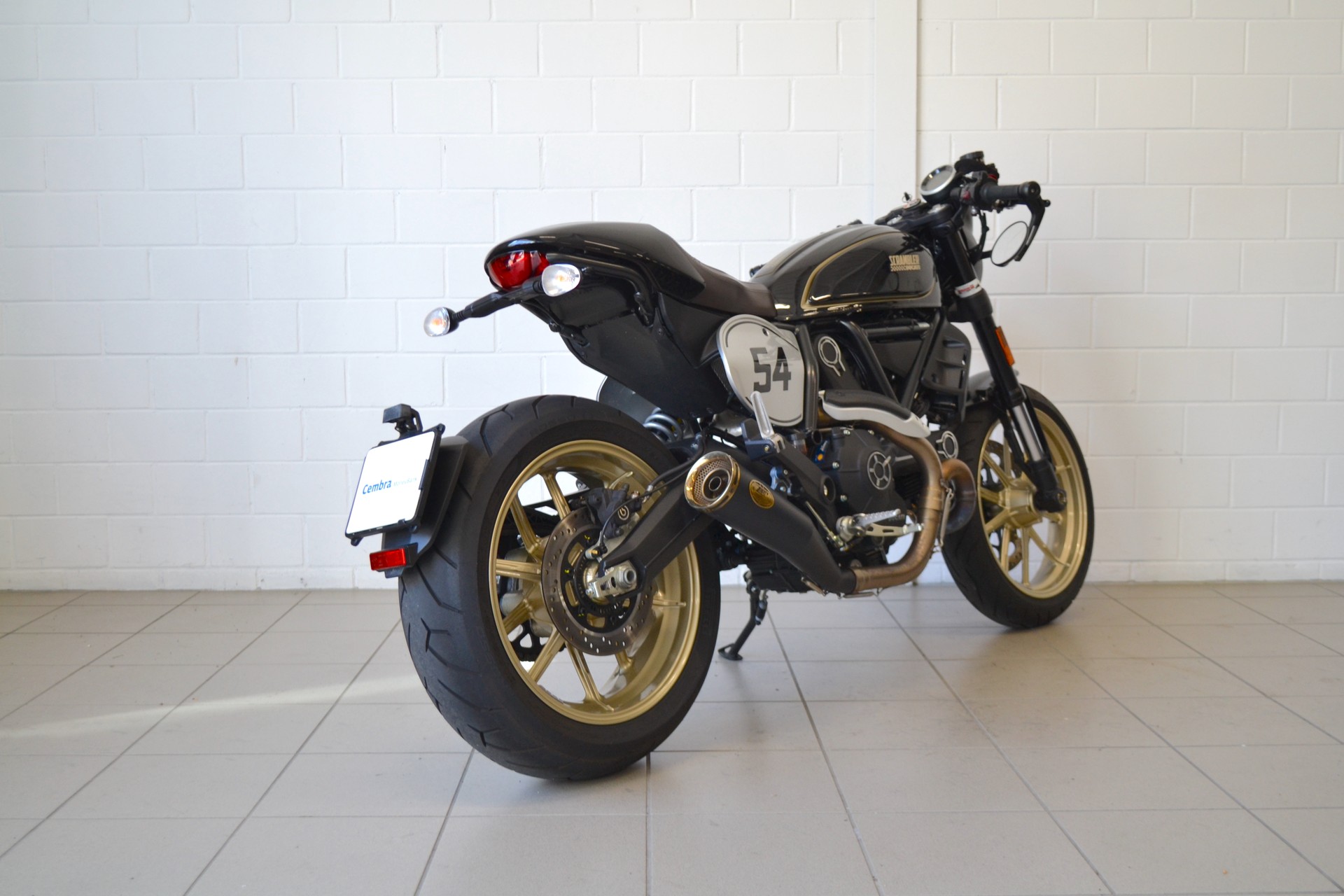 DUCATI Scrambler 800 Cafe Racer-showroom-element-3