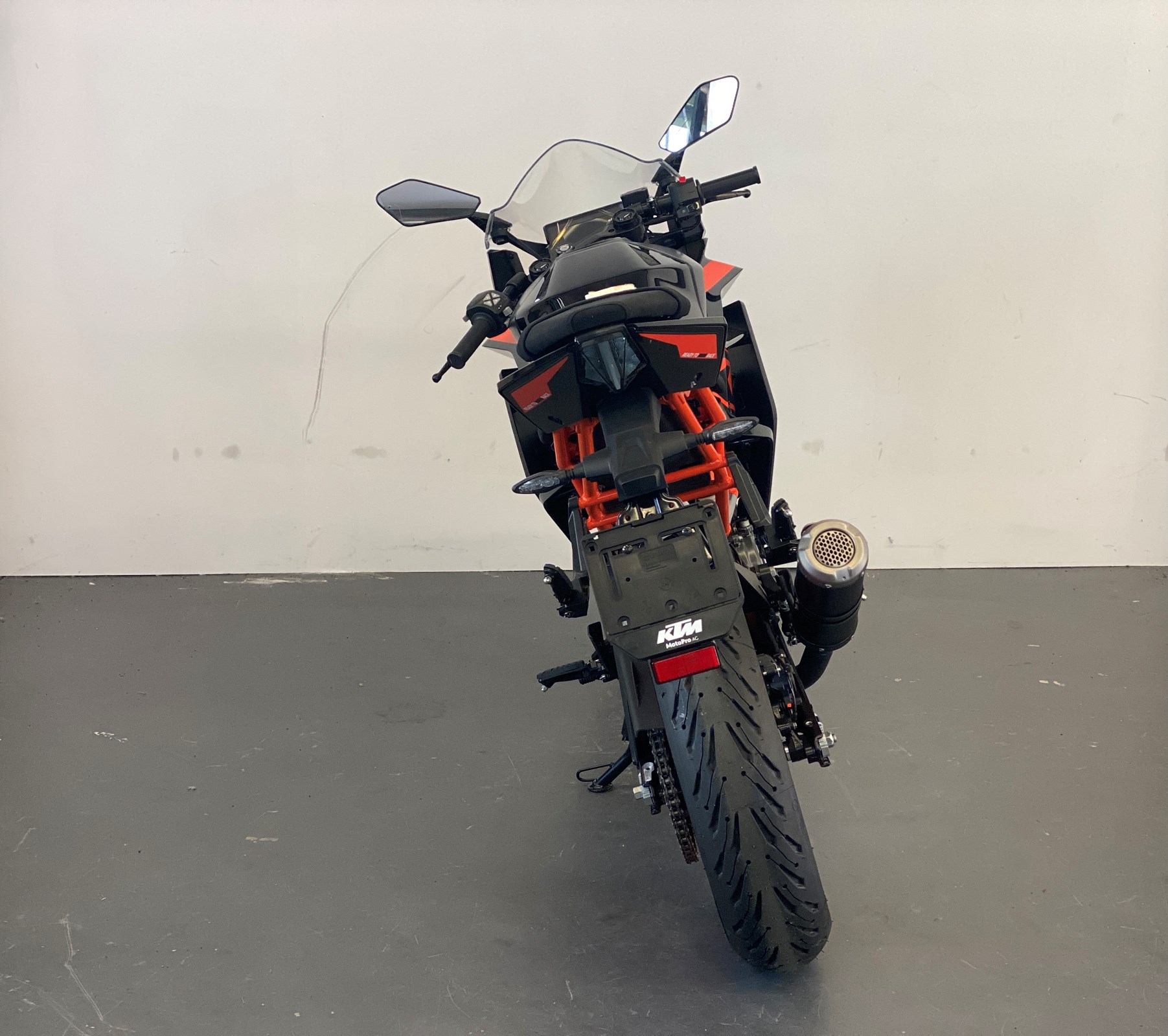 KTM RC 125-showroom-element-3