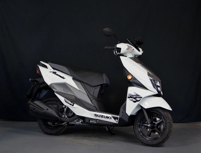 SUZUKI UN 125 Avenis