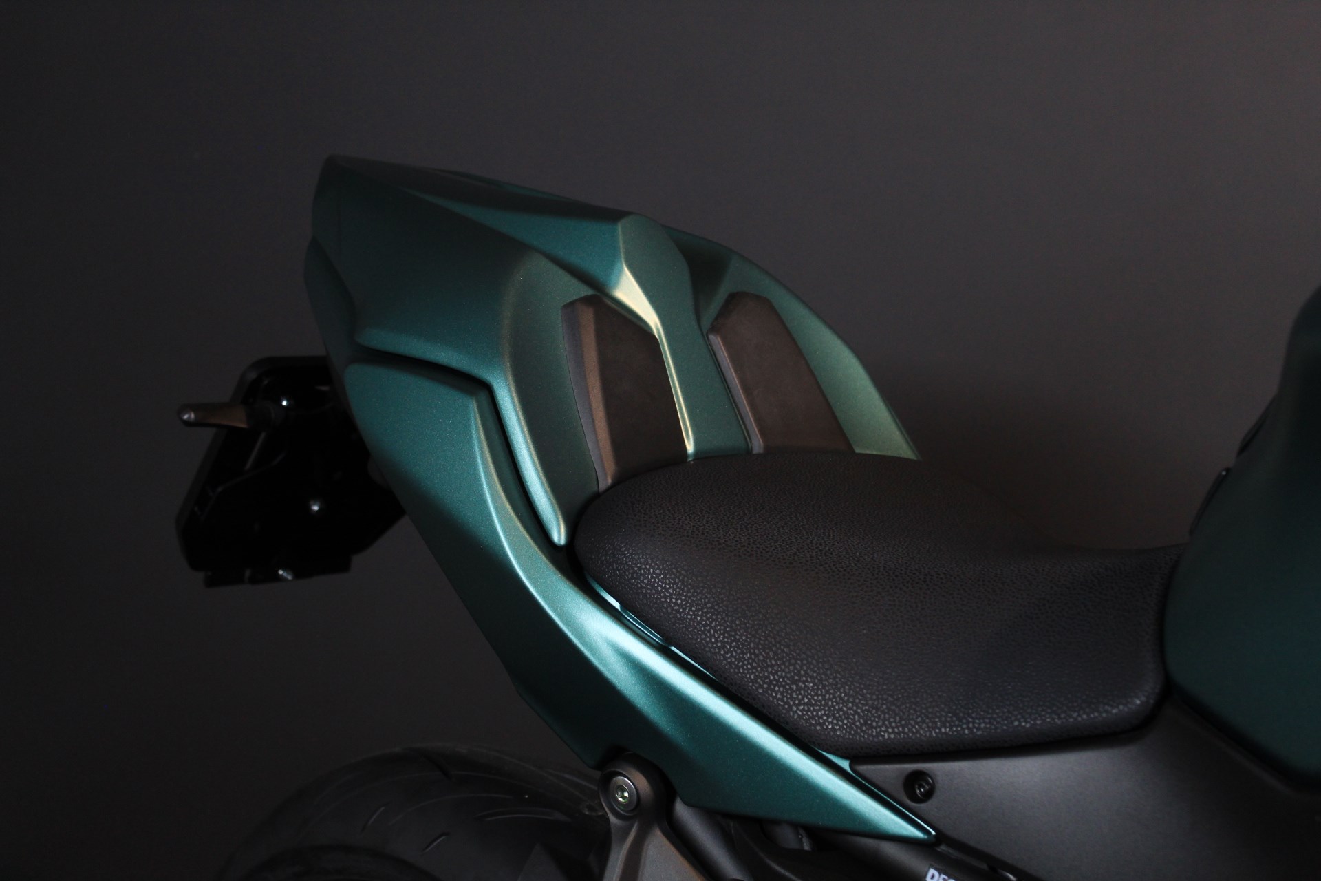 KAWASAKI Z 650 (50/35 KW) *Smaragd Edition* Performance Level 2-image-6