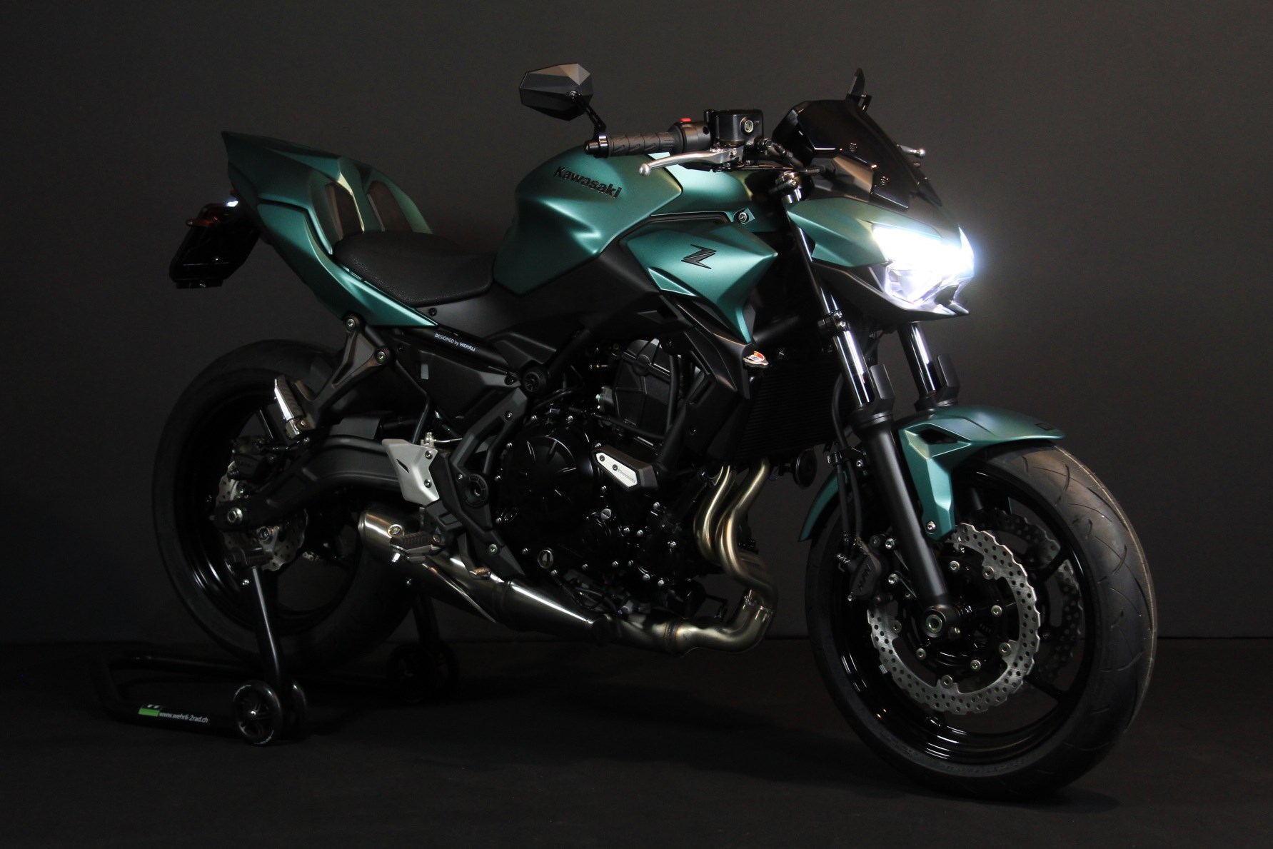 KAWASAKI Z 650 (50/35 KW) *Smaragd Edition* Performance Level 2-image-1