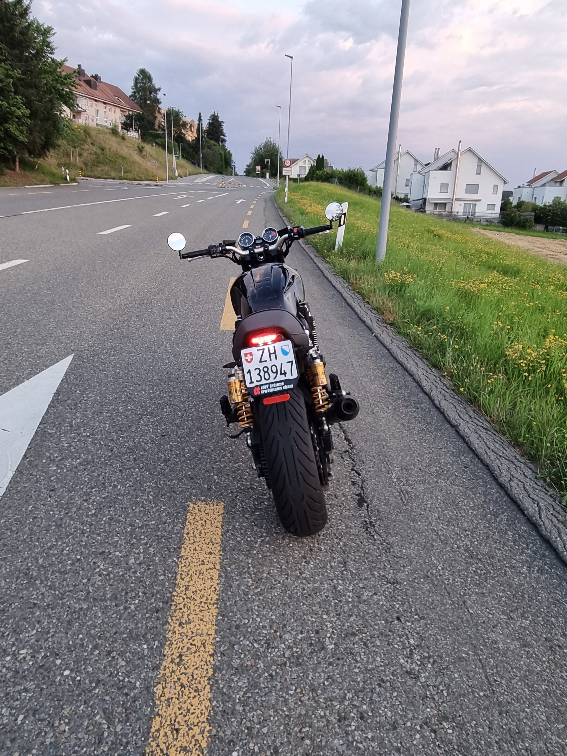 YAMAHA XJR 1300-image-3
