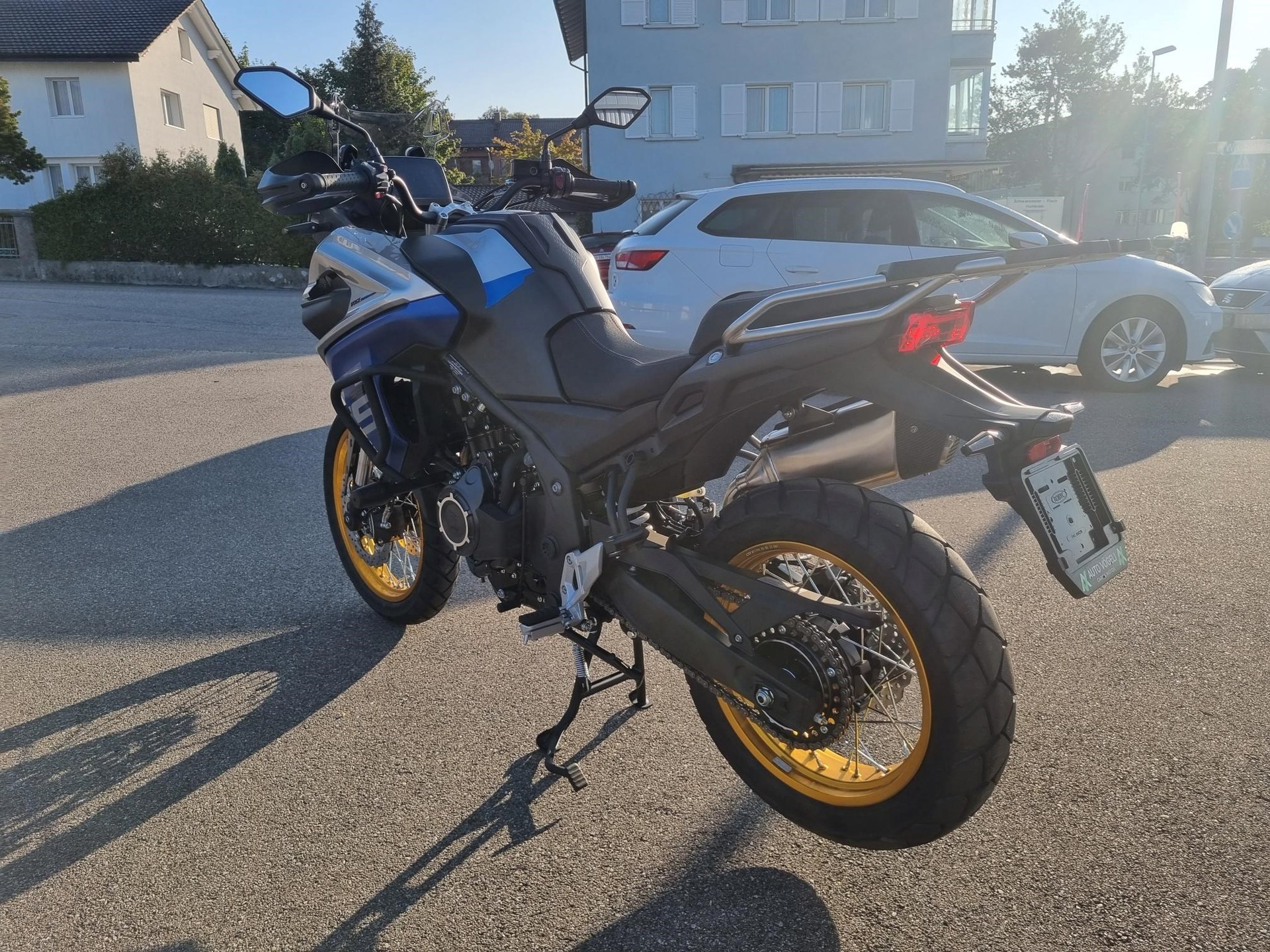 VOGE 525 DSX-showroom-element-3