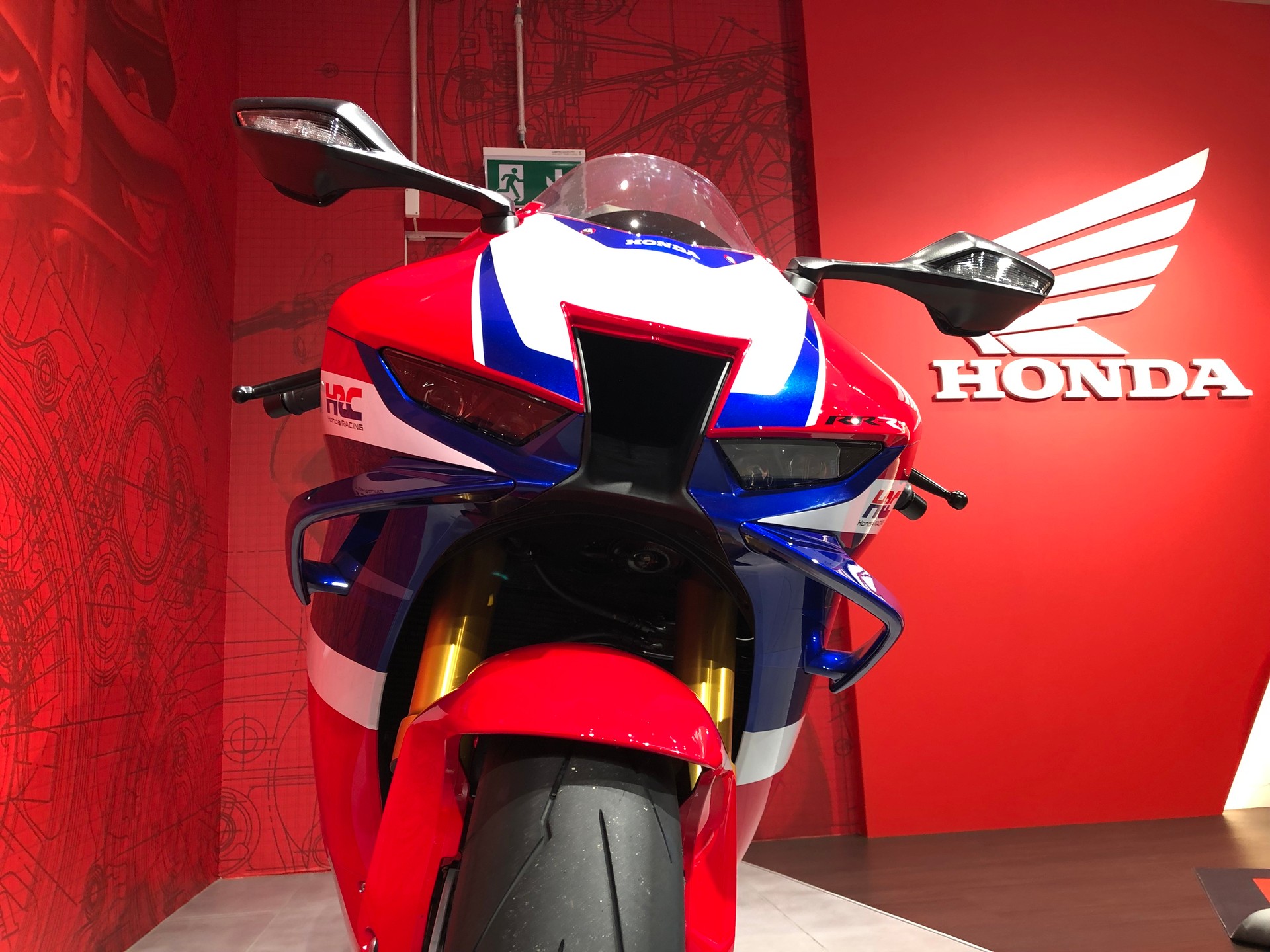 HONDA CBR 1000 RR-R Fireblade SP-showroom-element-1