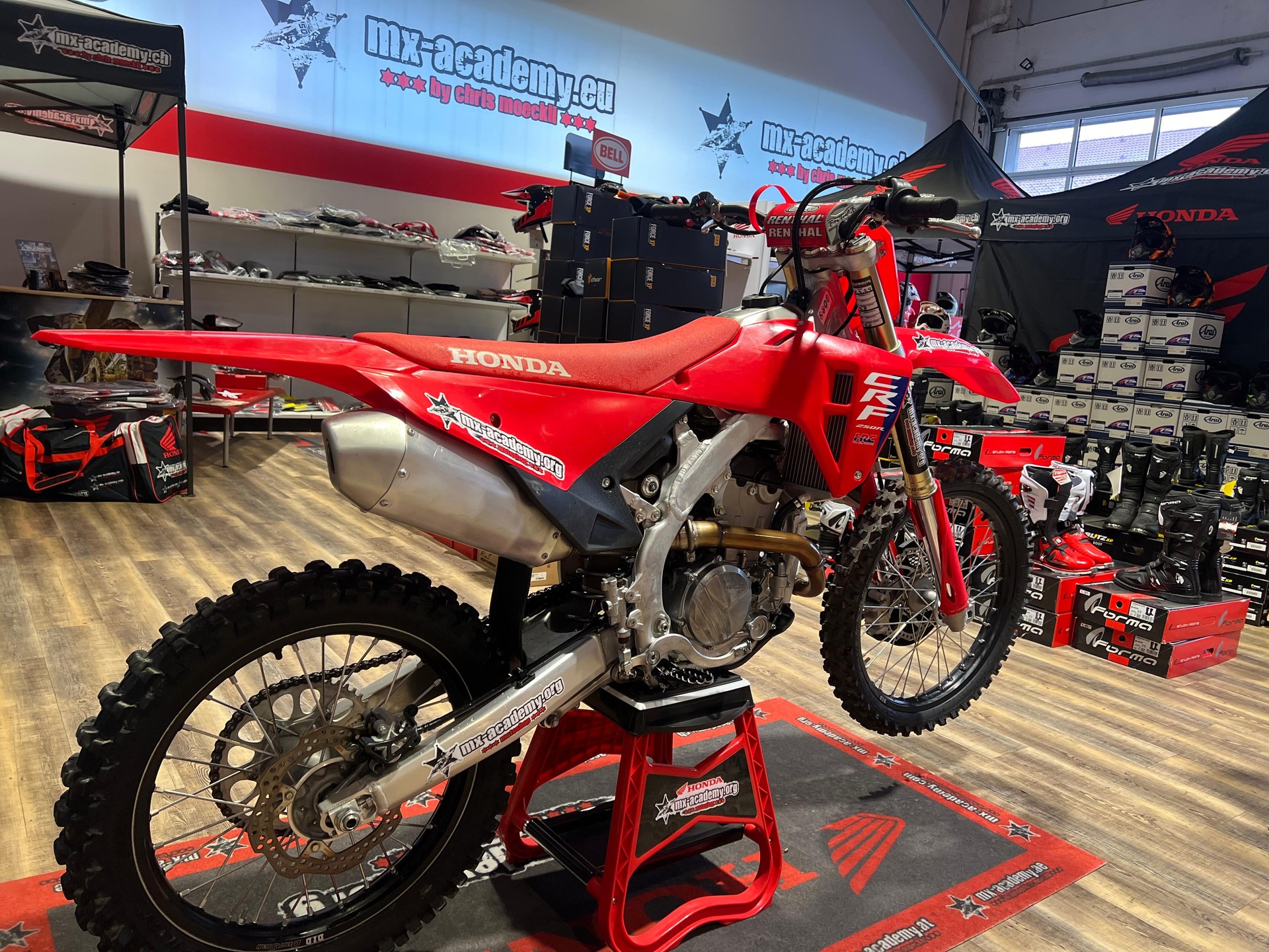 HONDA ** CRF250R ** **2025** Vorführmodell-showroom-element-2
