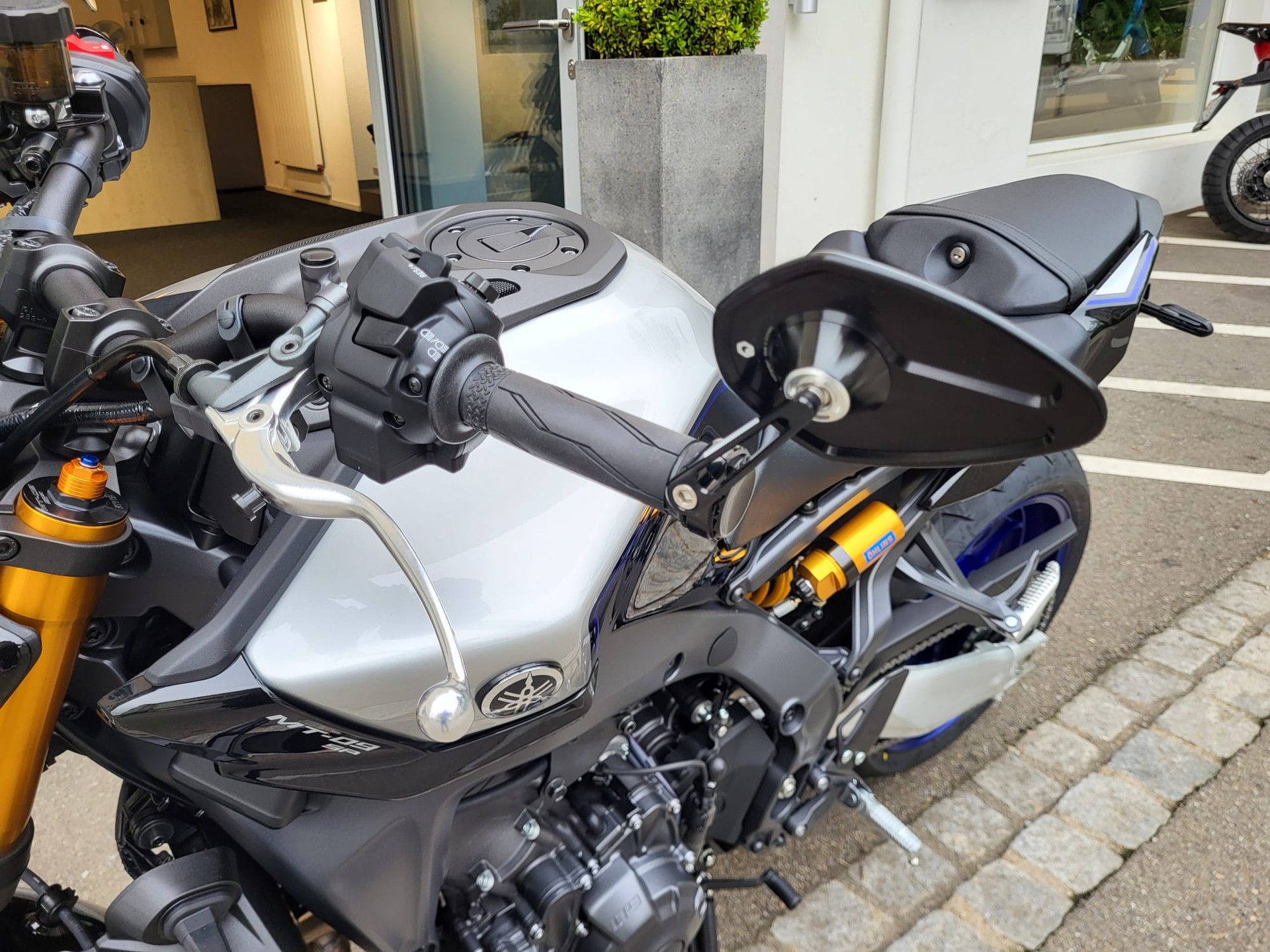YAMAHA MT-09 SP / Kurzheck-showroom-element-2