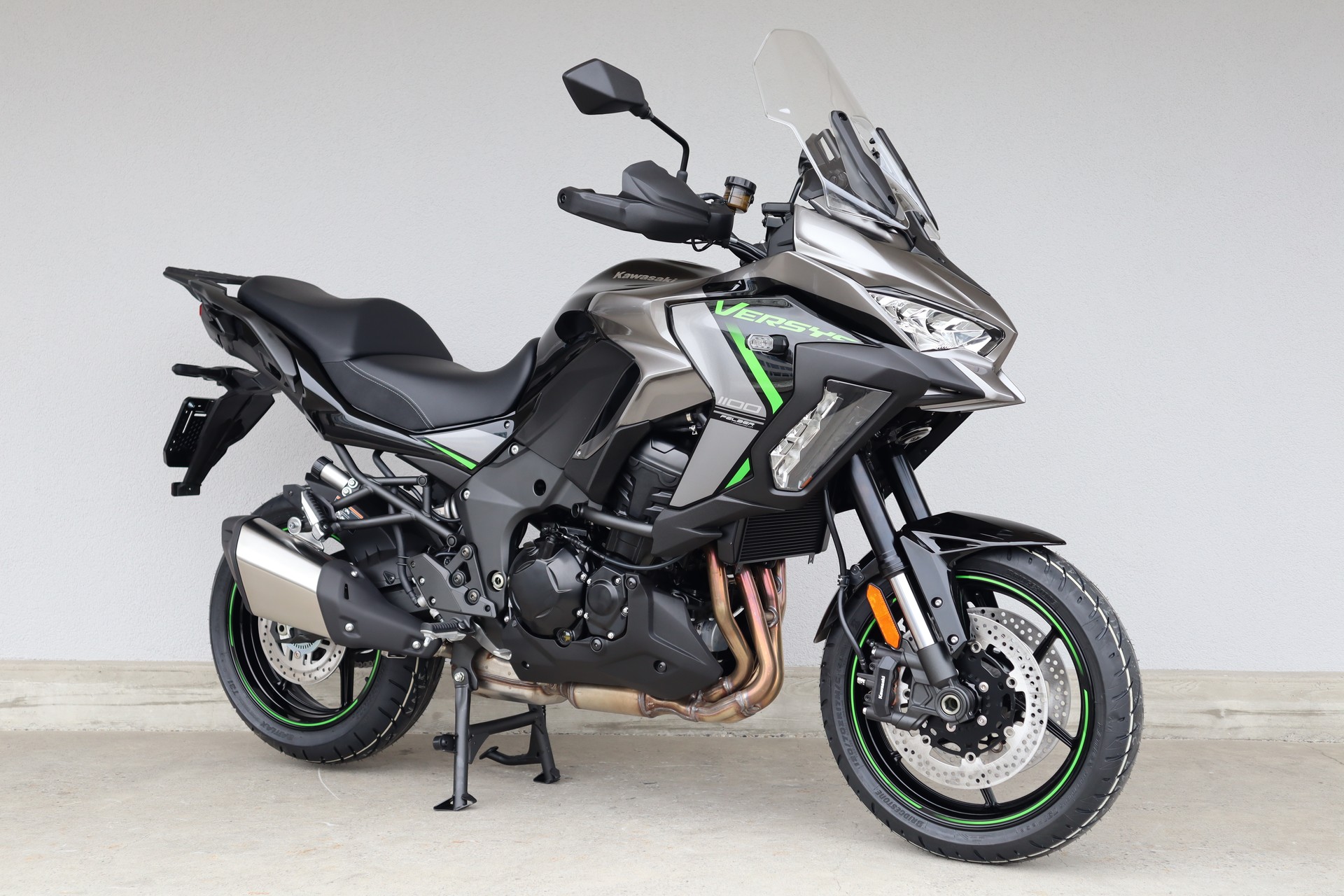 KAWASAKI VERSYS 1100 S-image-1