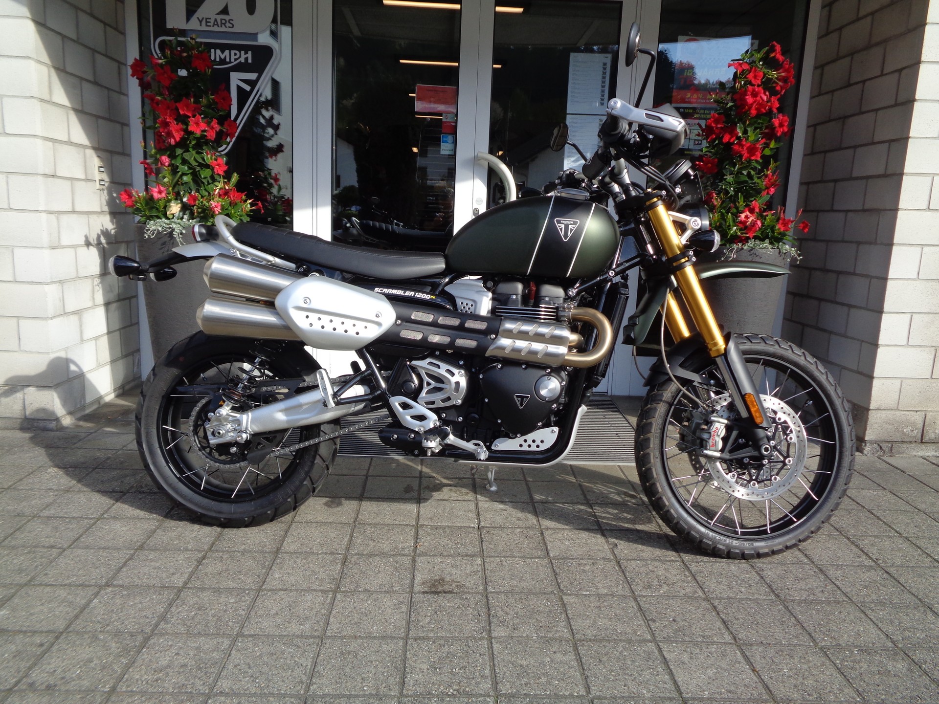 TRIUMPH Scrambler 1200 XE-showroom-element-1