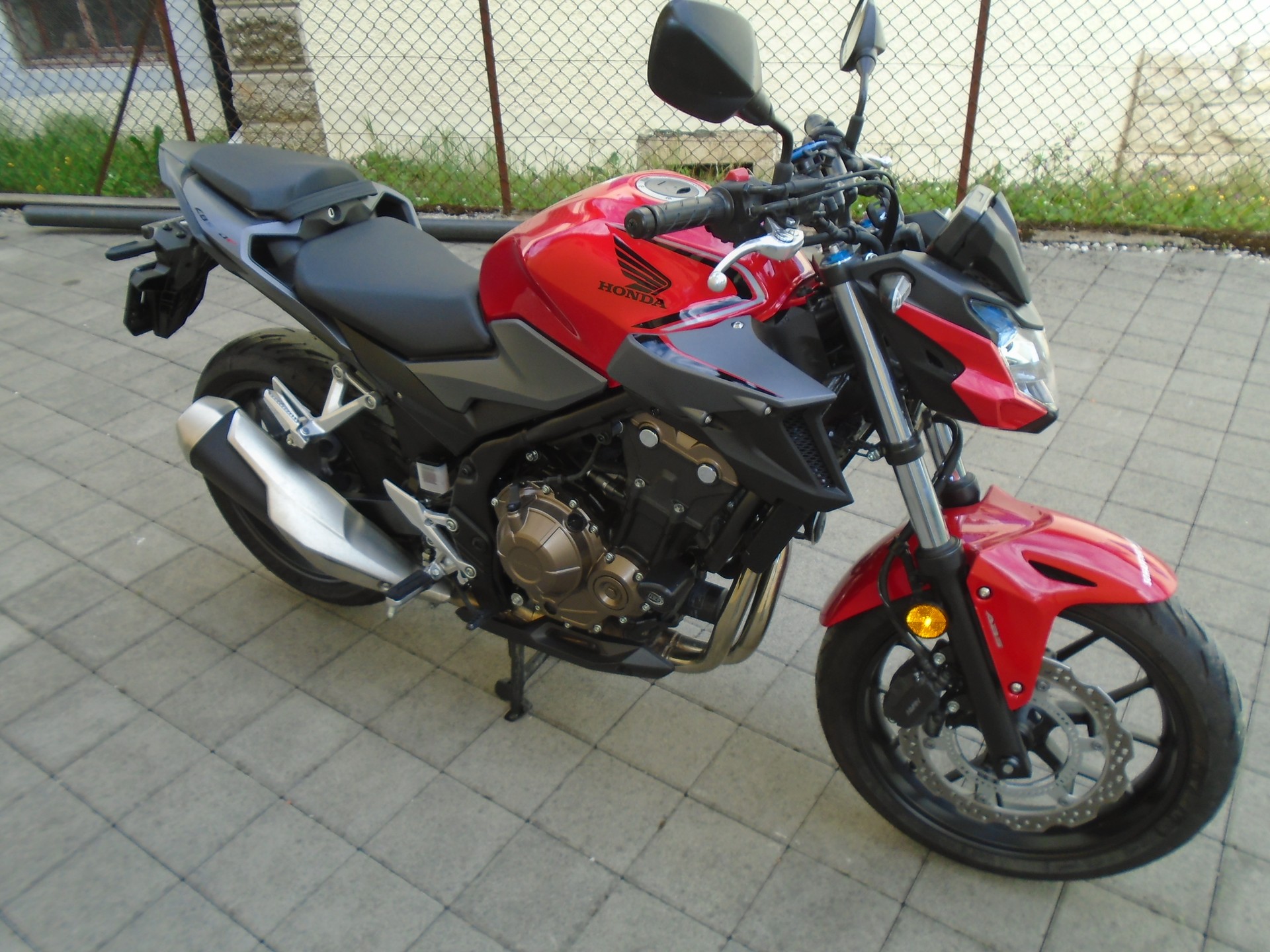 HONDA CB 500 F