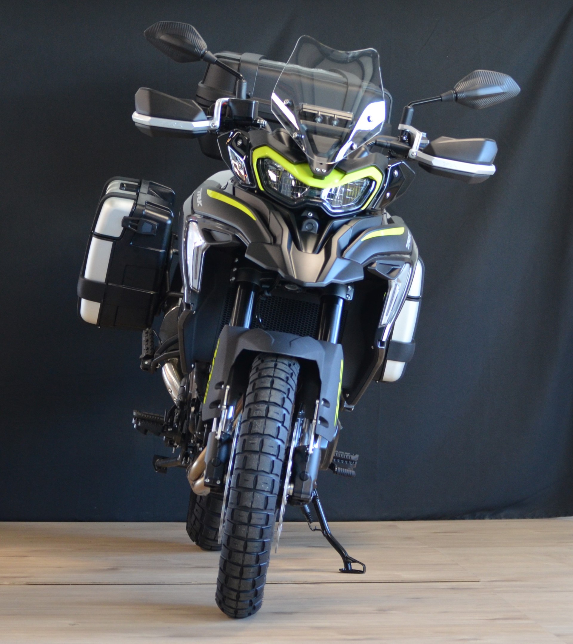 BENELLI TRK 702 X-showroom-element-2