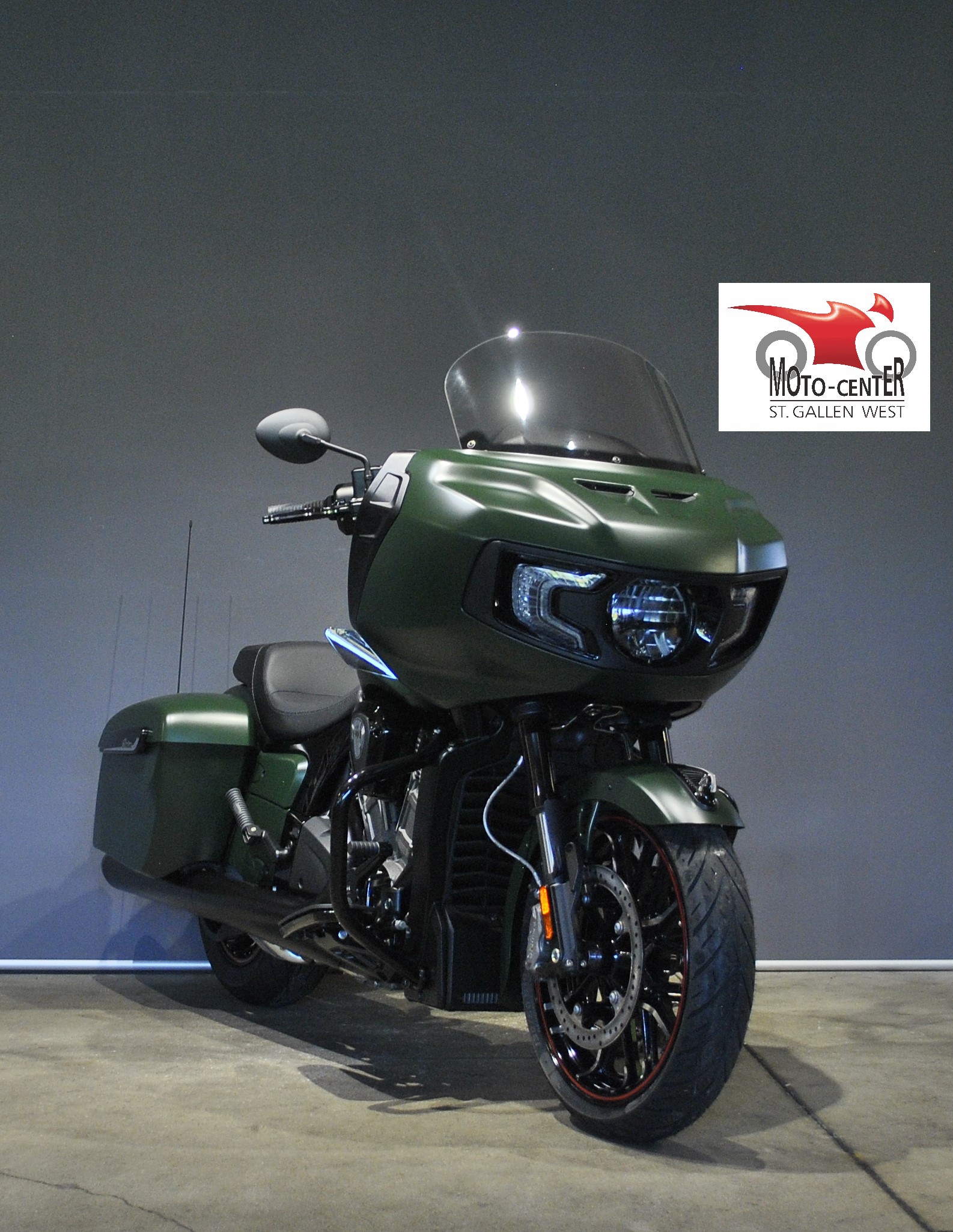 INDIAN Challenger Dark Horse