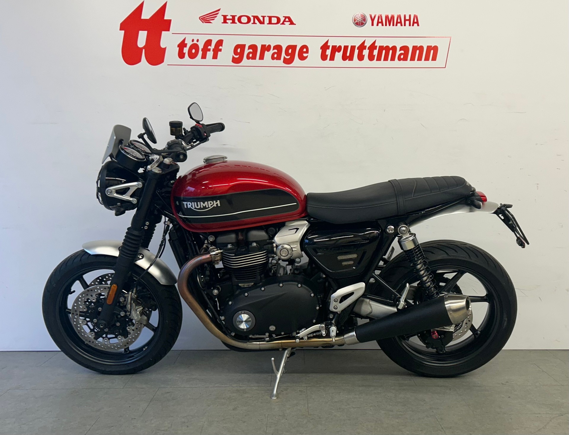 TRIUMPH Speed Twin 1200-showroom-element-1