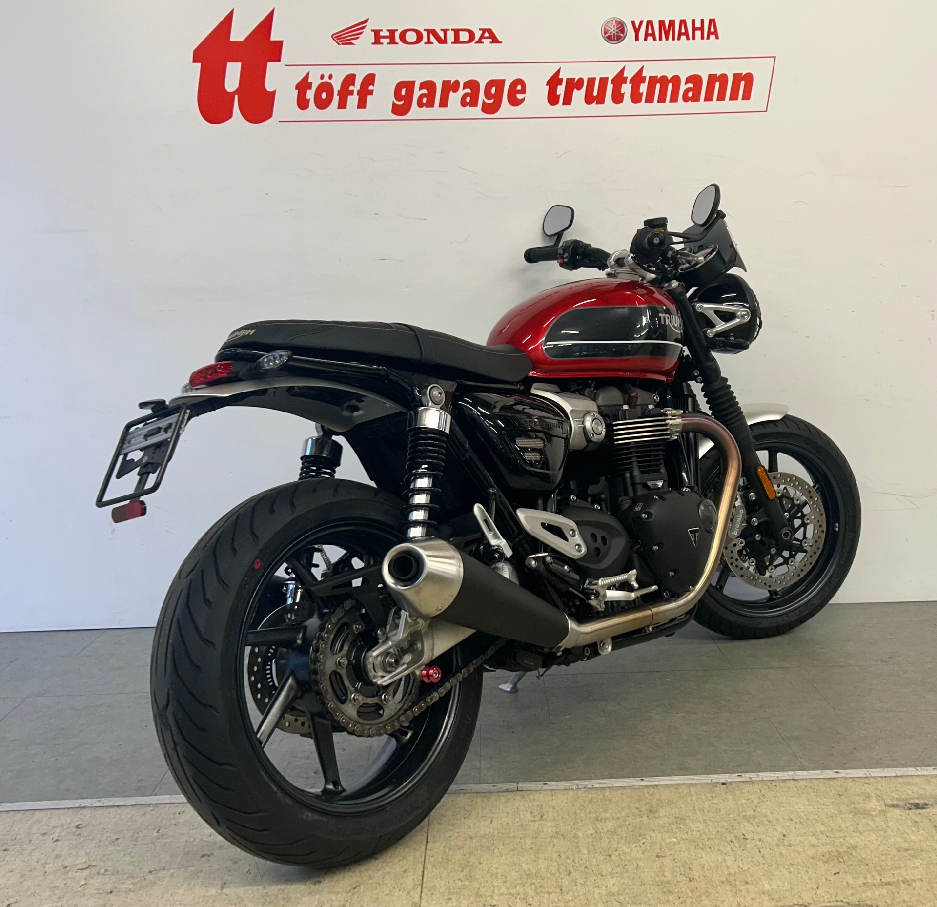 TRIUMPH Speed Twin 1200-showroom-element-3