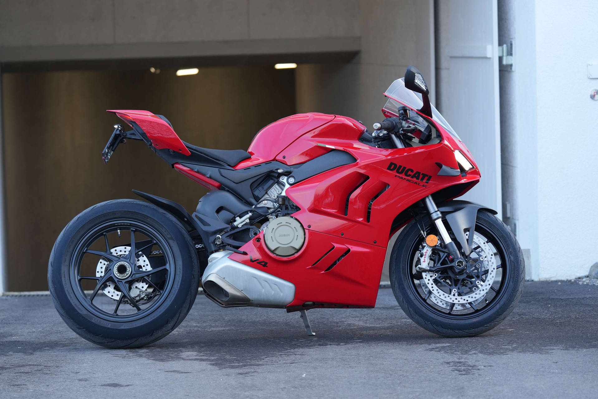 DUCATI Panigale V4