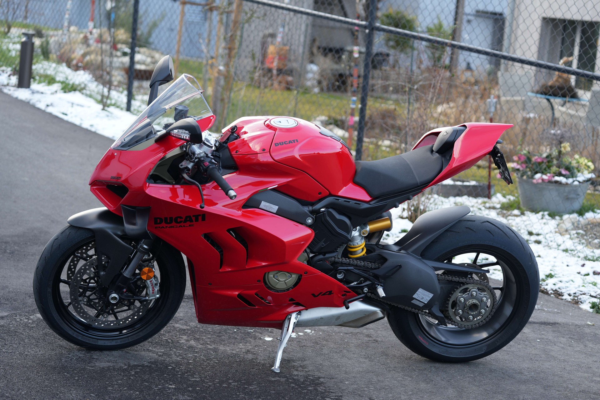 DUCATI Panigale V4-showroom-element-1