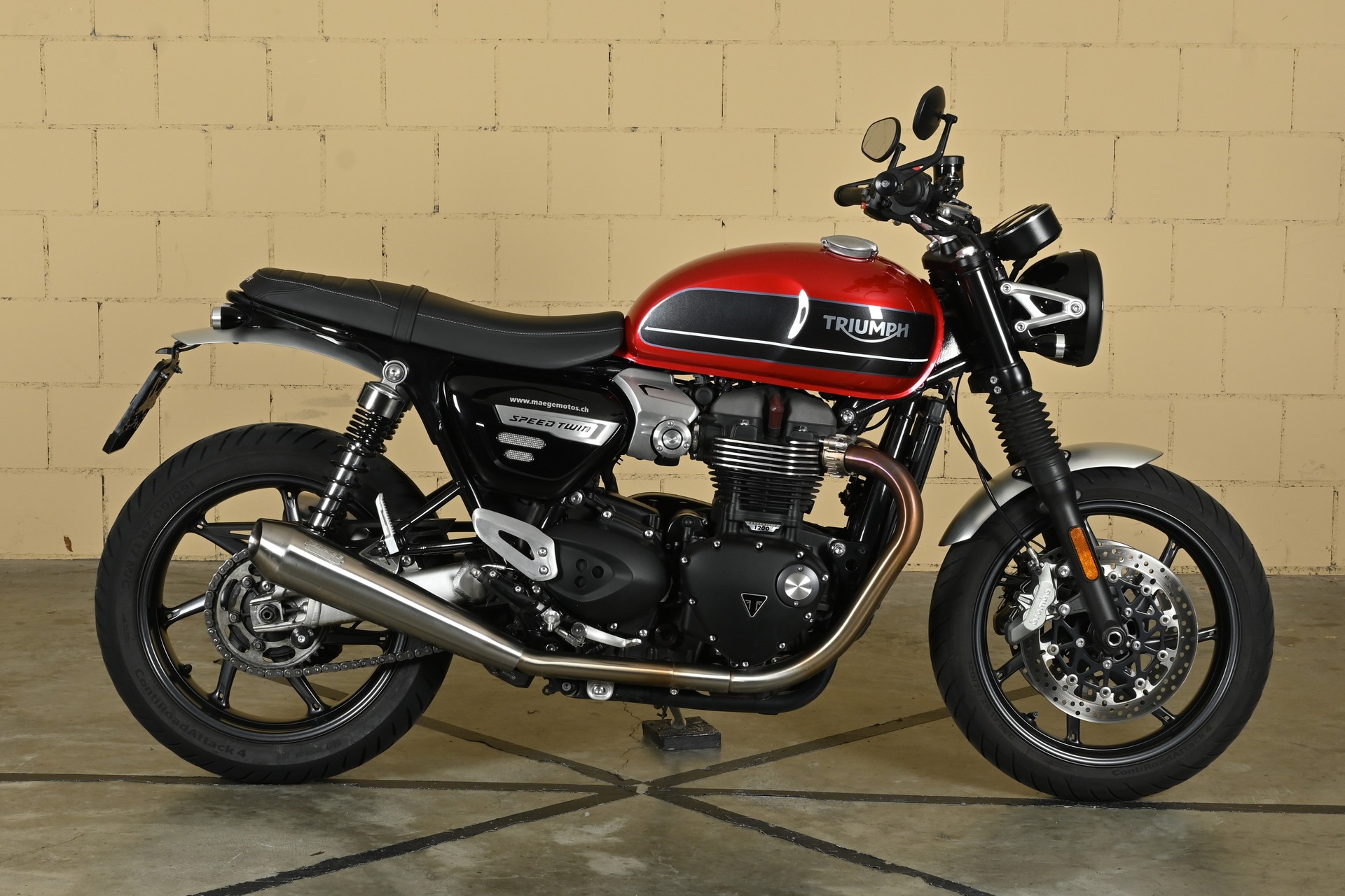 TRIUMPH Speed Twin 1200