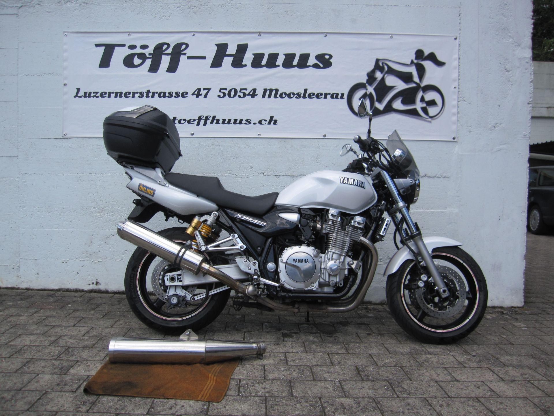 YAMAHA XJR 1300