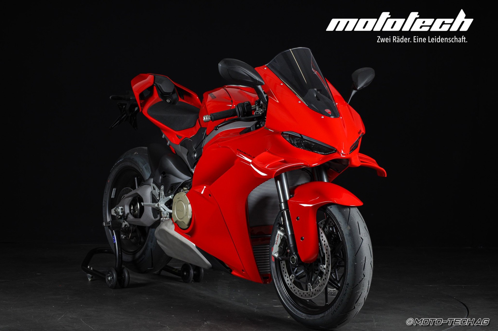 DUCATI Panigale V4 *GET READY Ab 3.90% Leasing*-showroom-element-1