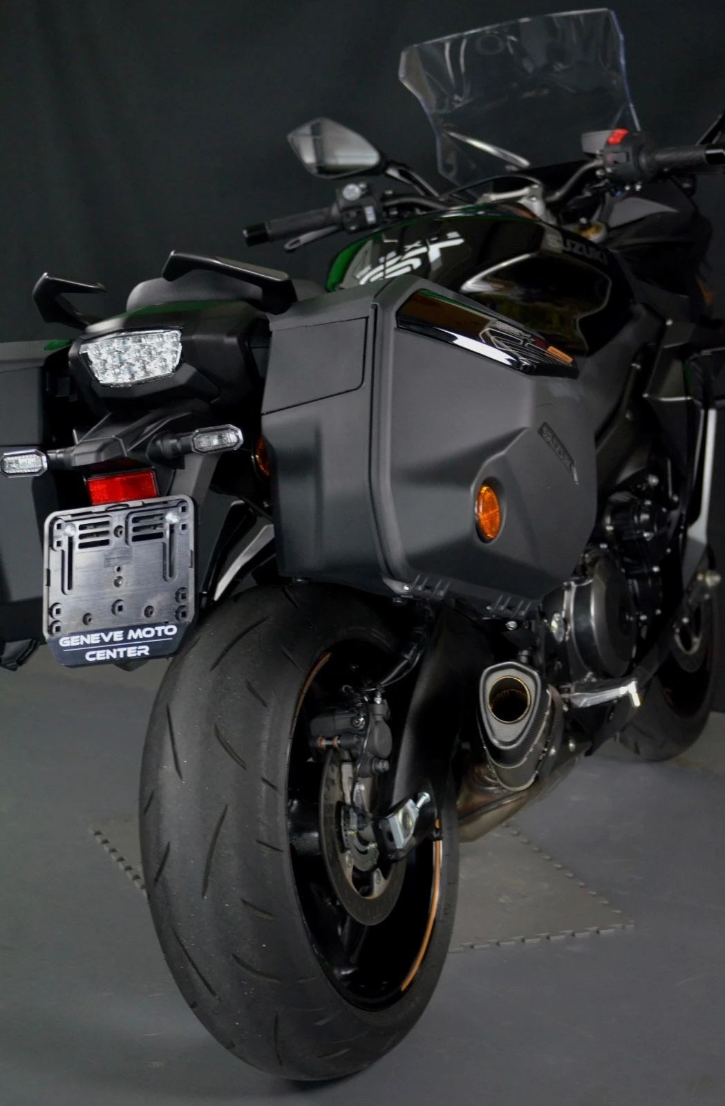 SUZUKI GSX-S 1000 GT Travel-showroom-element-3